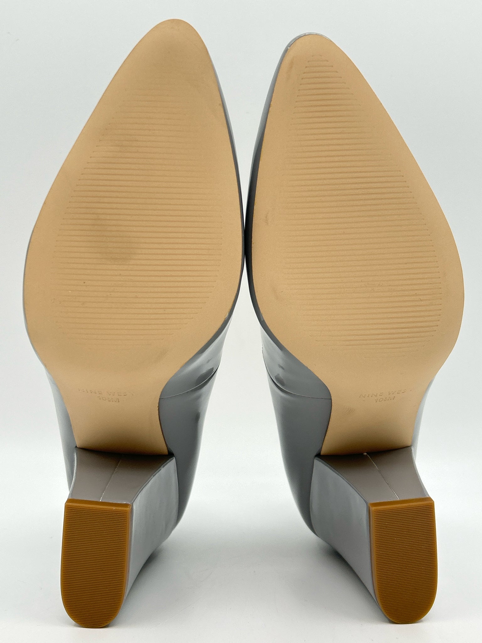NINE WEST Size 10.5M Gray Women Pumps