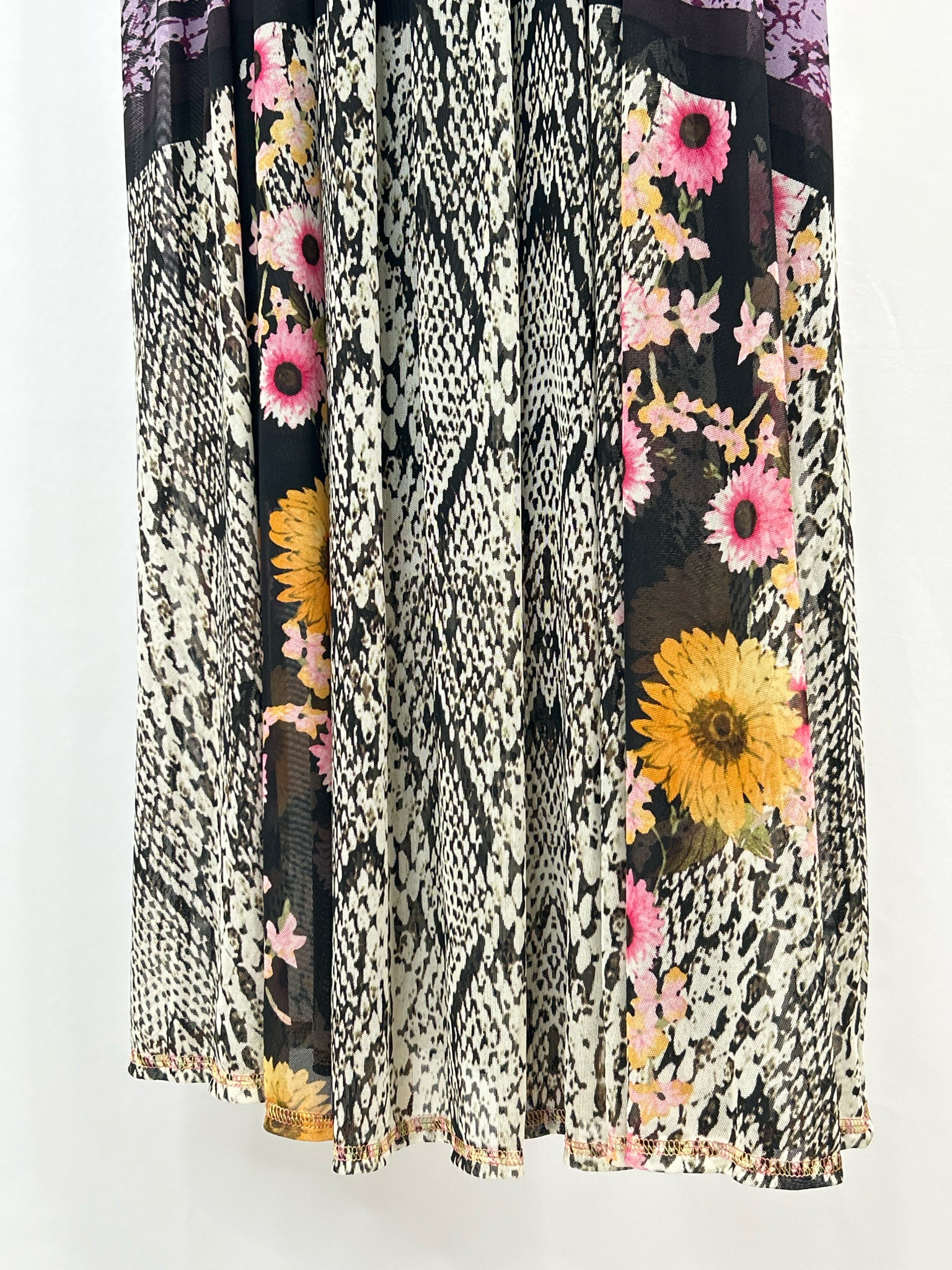 AUTUMN TENEYL Size M/L Black and Purple Women Dress