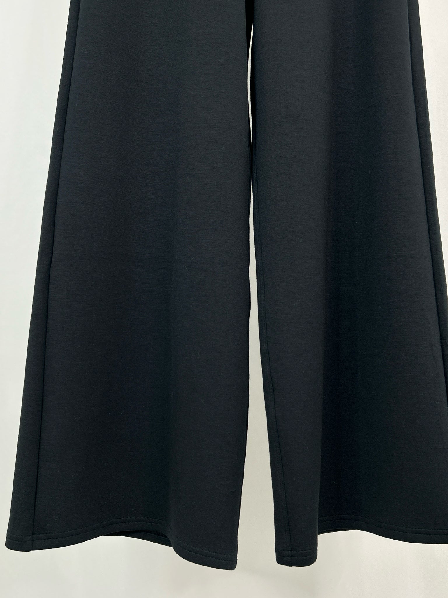 SPANX Size 2 Black Women Pants NWT
