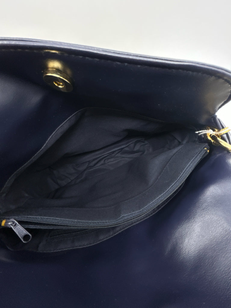 SERETA Navy Women's Italian Leather Purse NWT