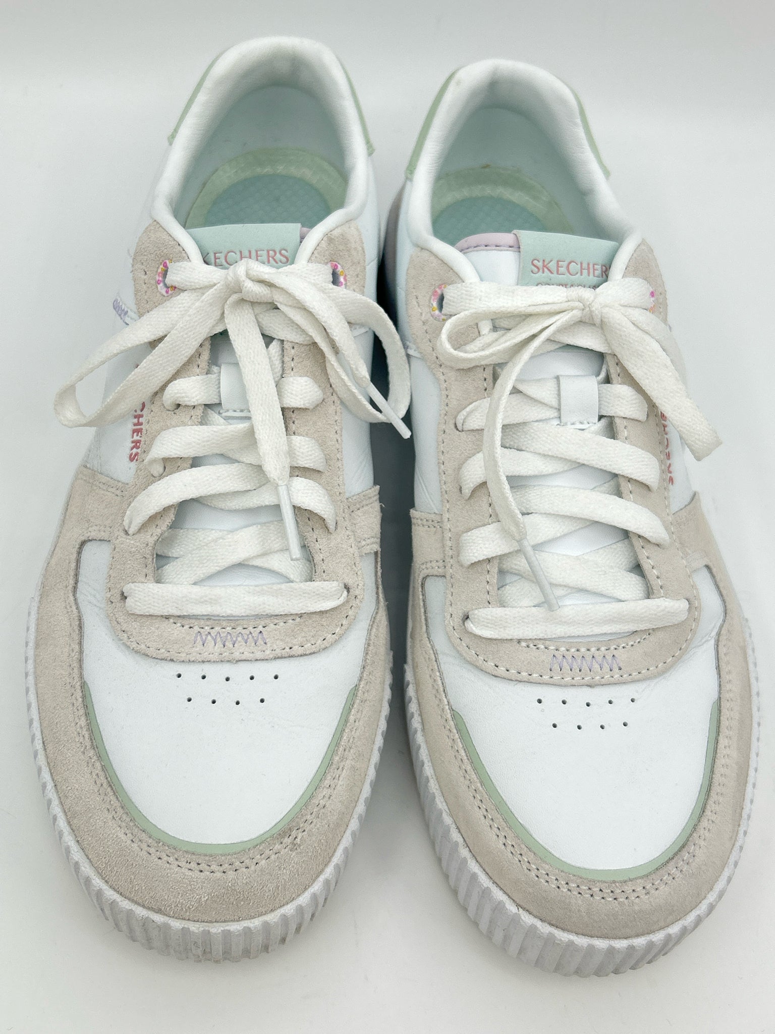skechers Size 9.5 White Floral Women Sneakers