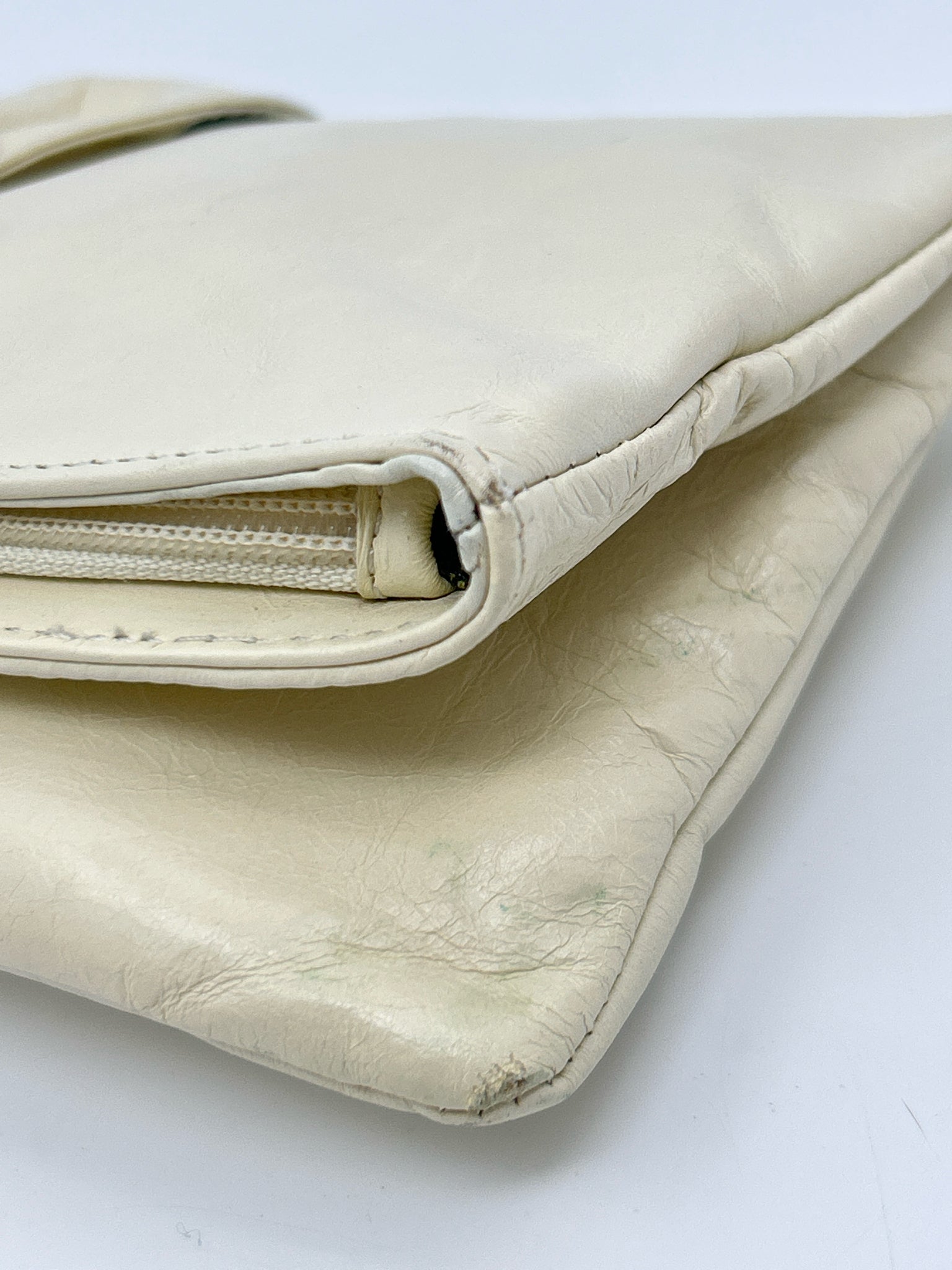 Hobo International Ivory Women Clutch