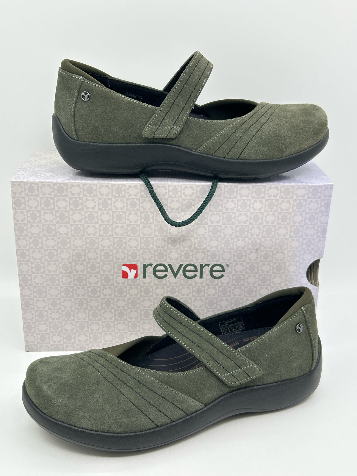 REVERE NIB Size 9M Moss Women Shoes