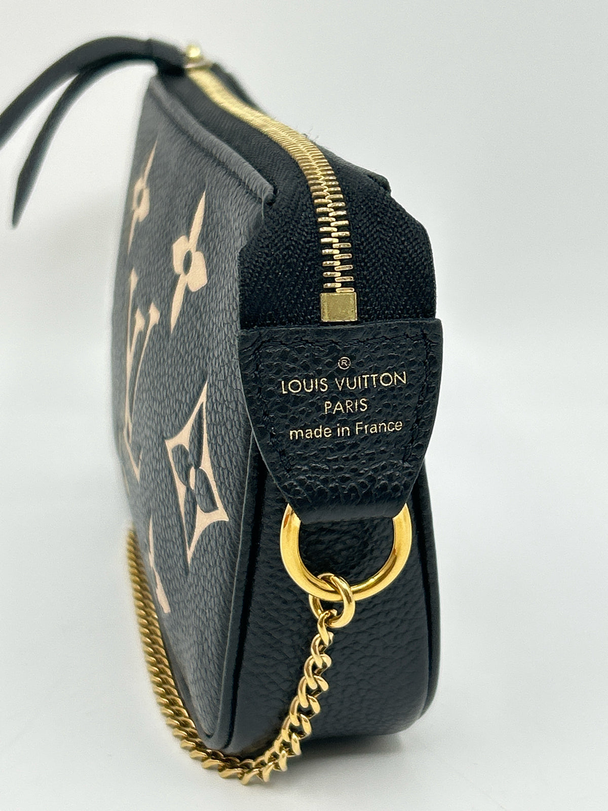 LOUIS VUITTON Black and Cream Women Mini Purse