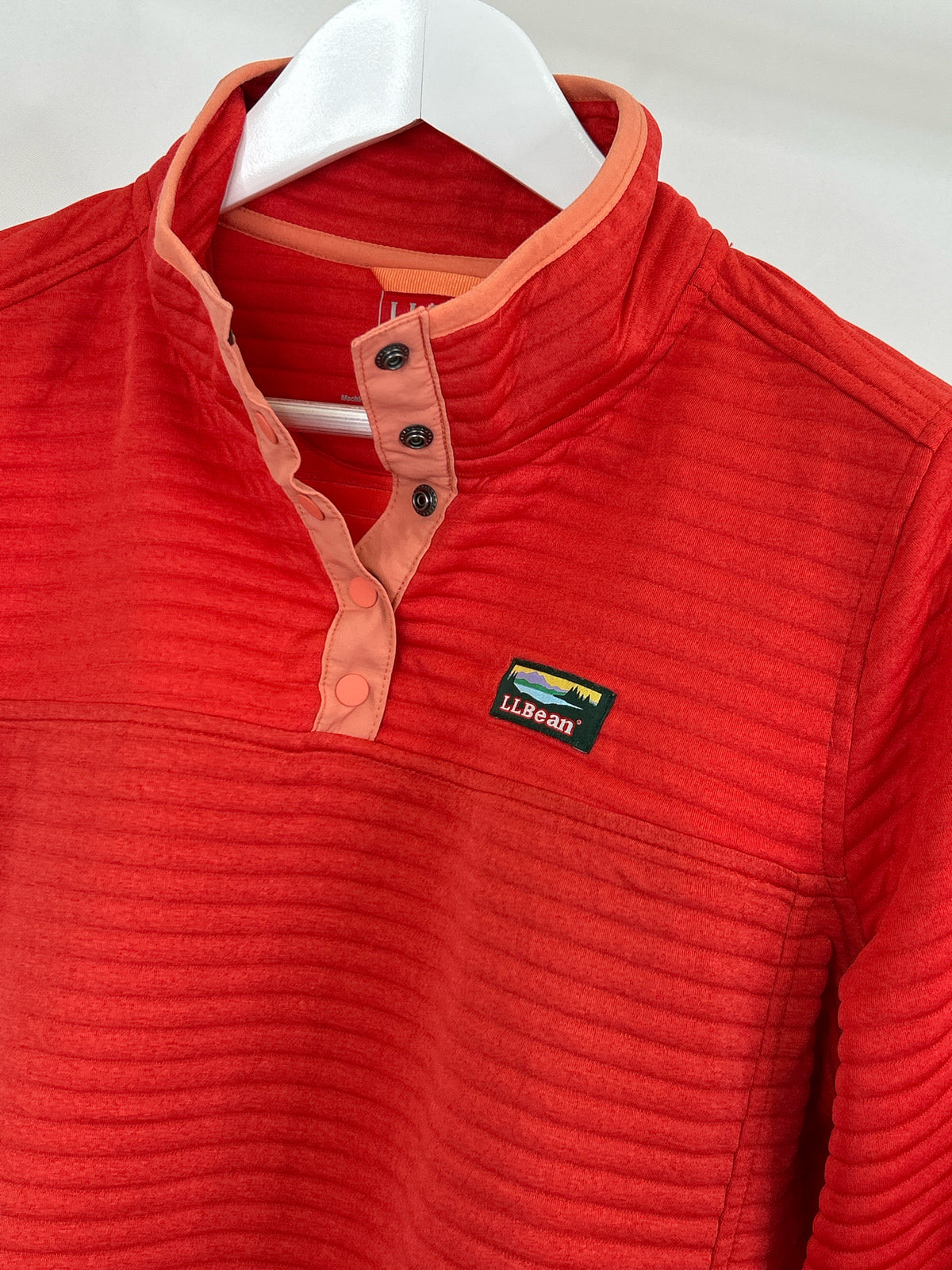LL BEAN Size L Red and Coral Women Pullover