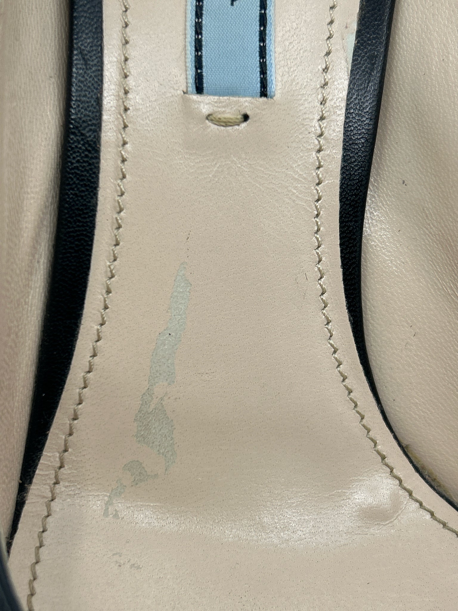 PRADA Size 39/8 Black Women Pumps