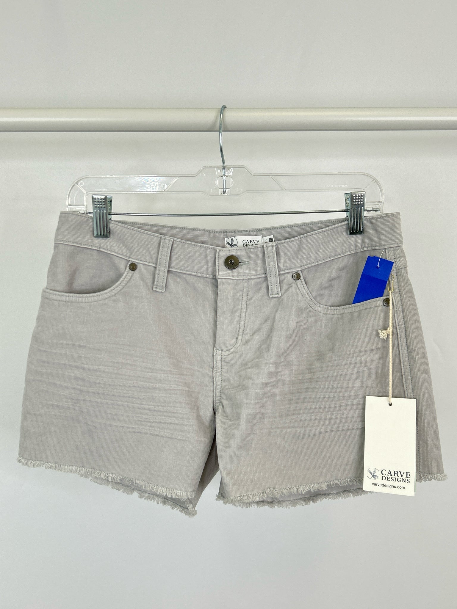 CARVE DESIGNS Size 2 Grey Women Shorts NWT