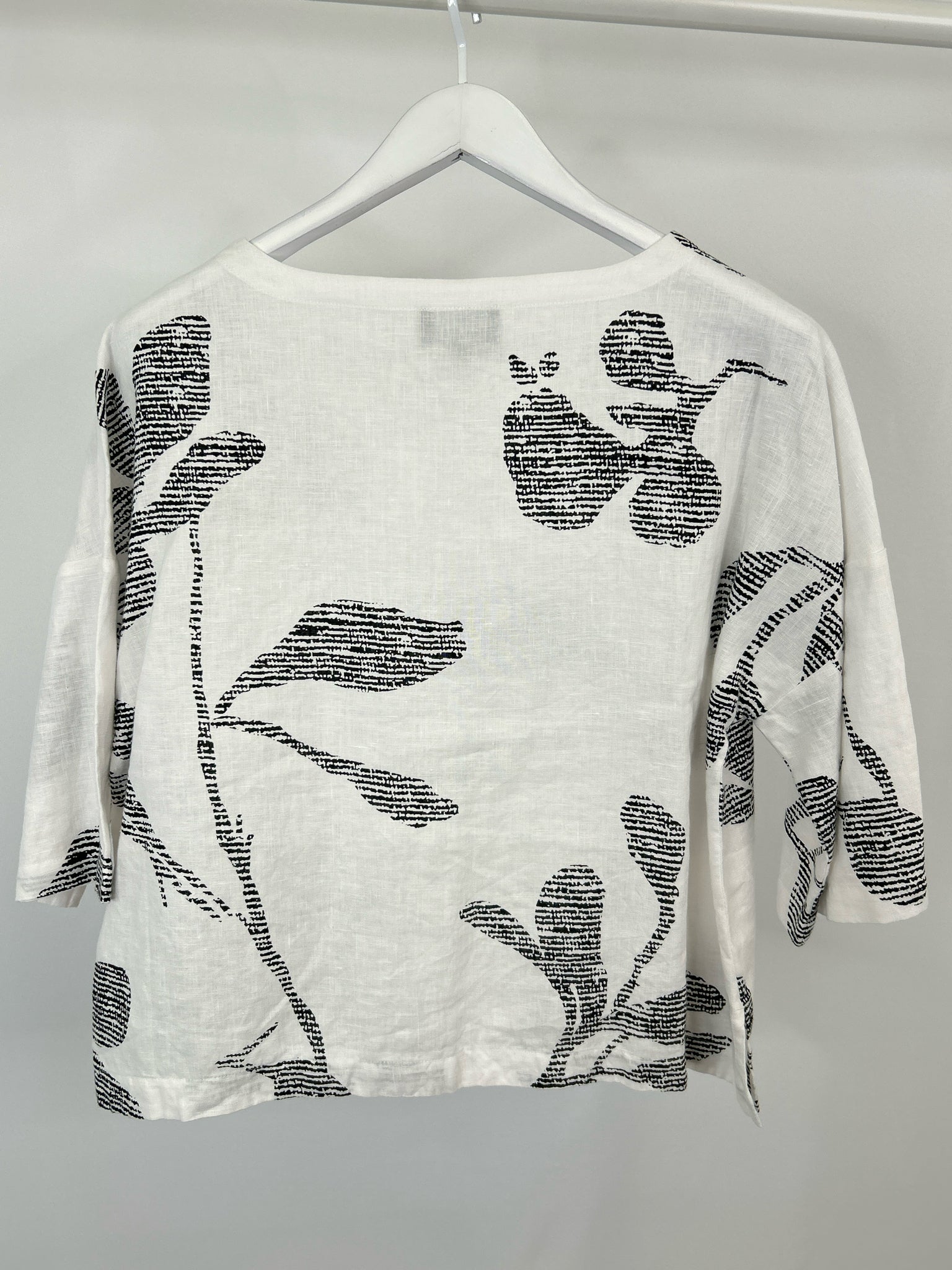 OLIVIA BY HABITAT CLOTHES Size S White and black Women Top