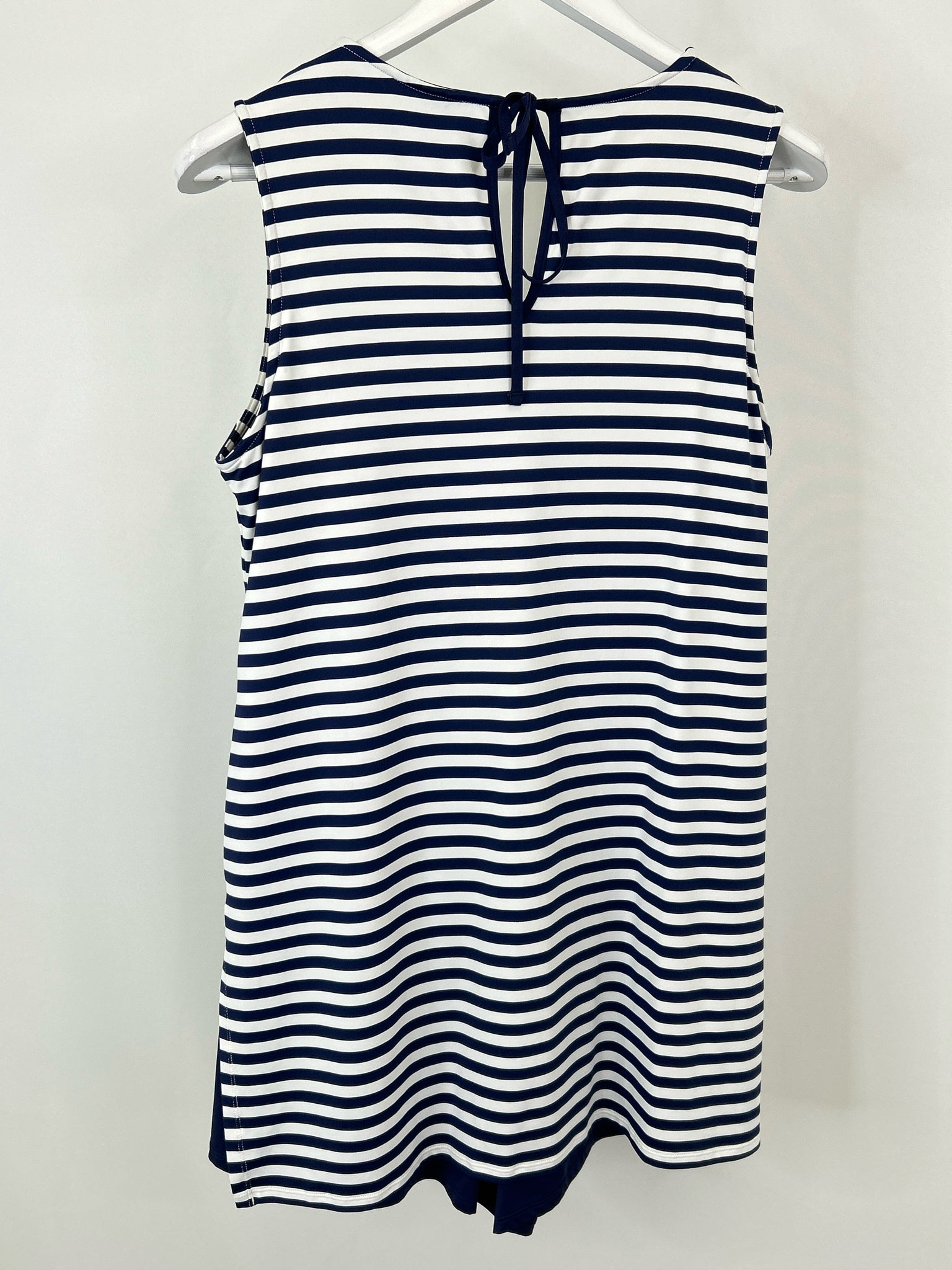 TOMMY BAHAMA Size M NAVY AND WHITE Women Dress