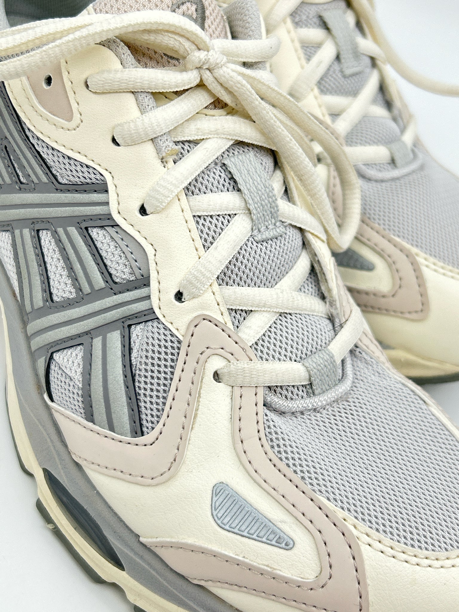 ASICS Size 7.5 GRAY AND IVORY Women Sneakers
