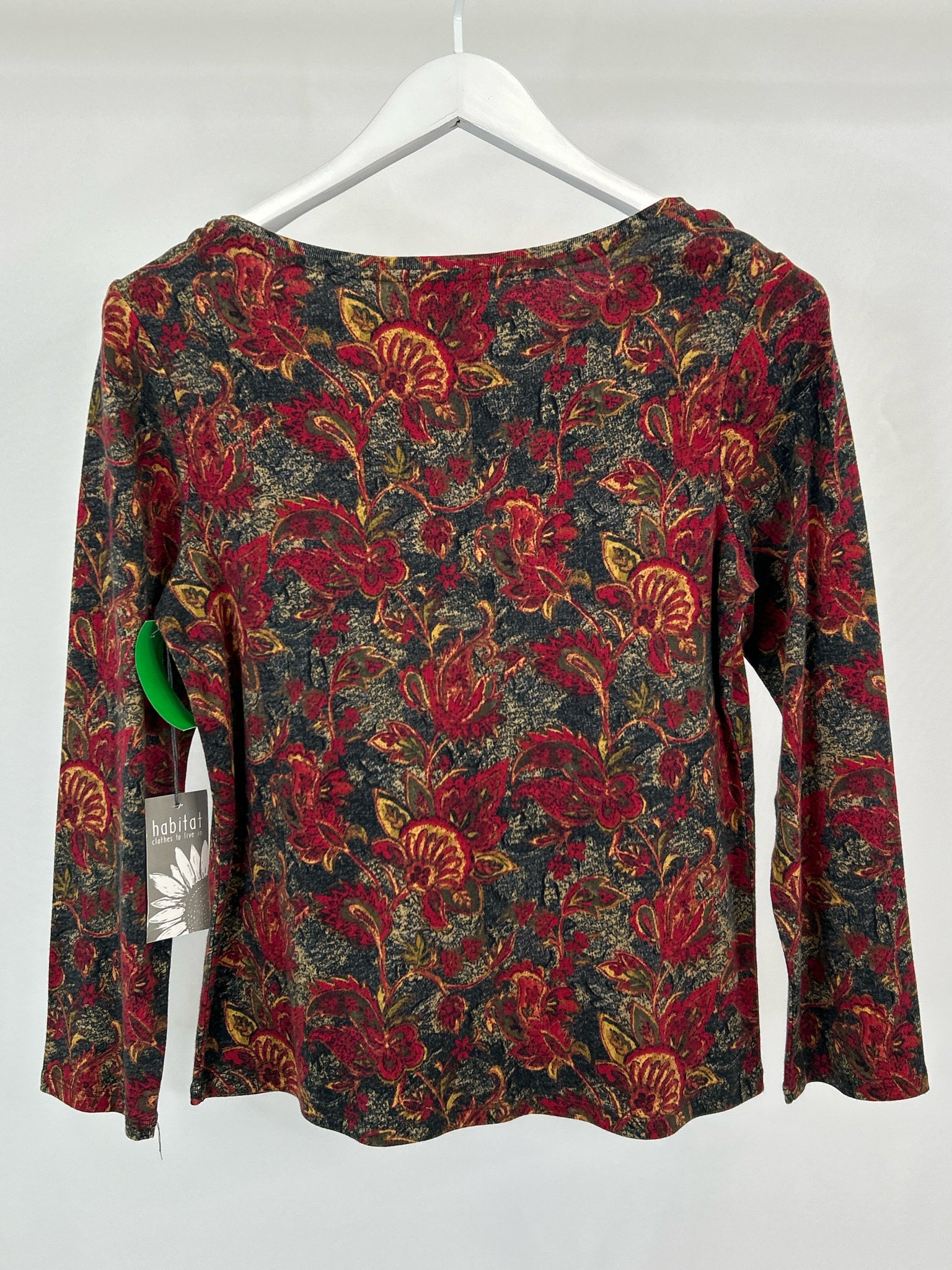 HABITAT Size S Wine Print Women T-shirt NWT