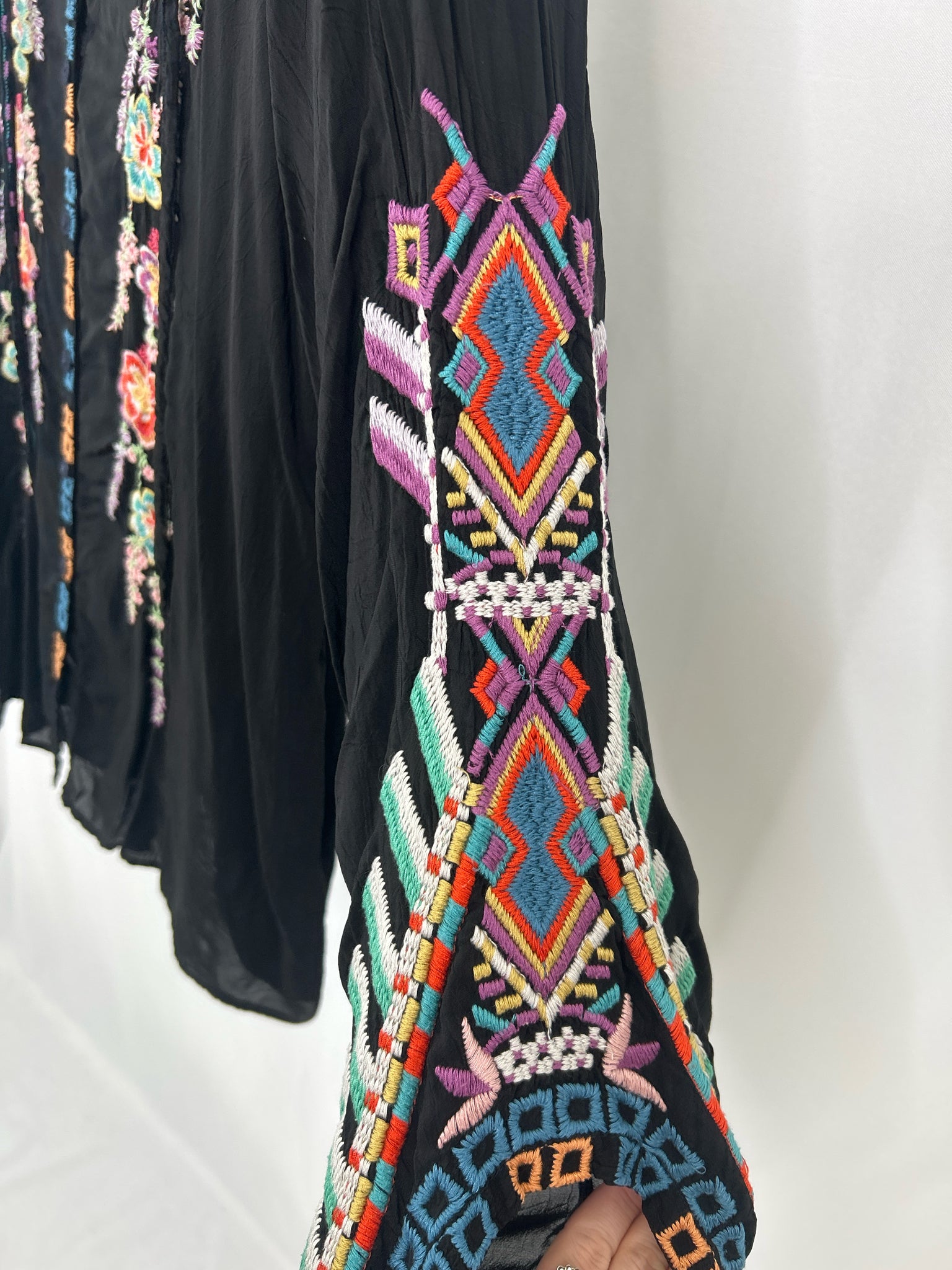 JOHNNY WAS Size L Black Women Tunic