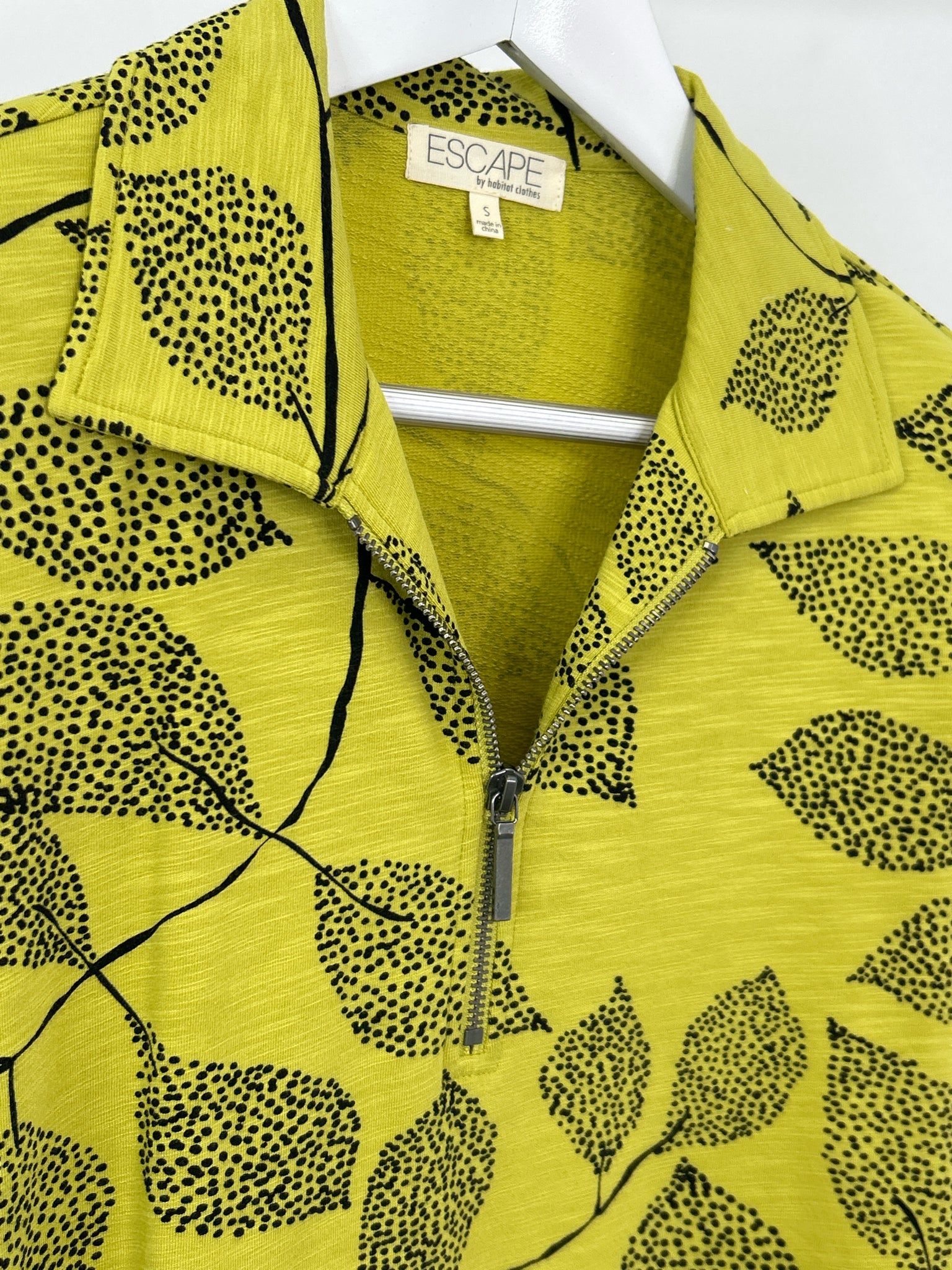 Escape by Habitat Clothes Size S CITRINE Women Pullover