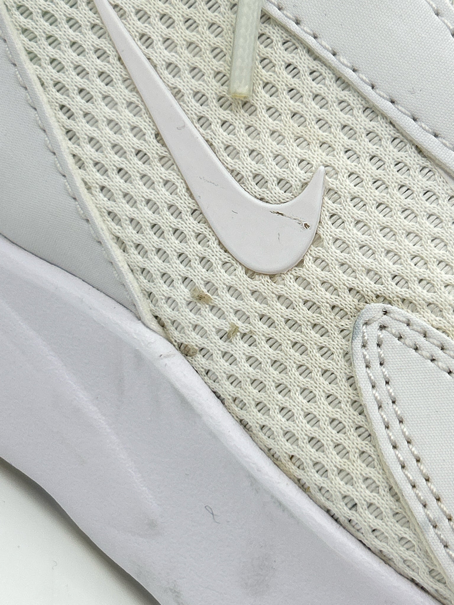 NIKE Size 10 White Women Sneakers