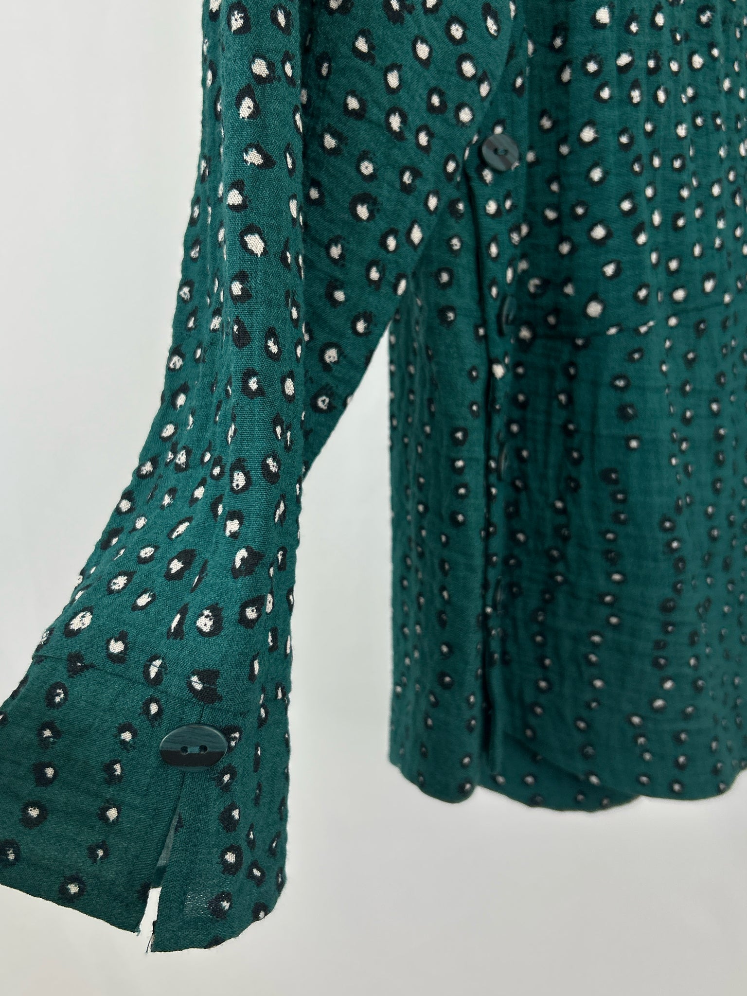 HABITAT Size S Green and White Women Tunic NWT