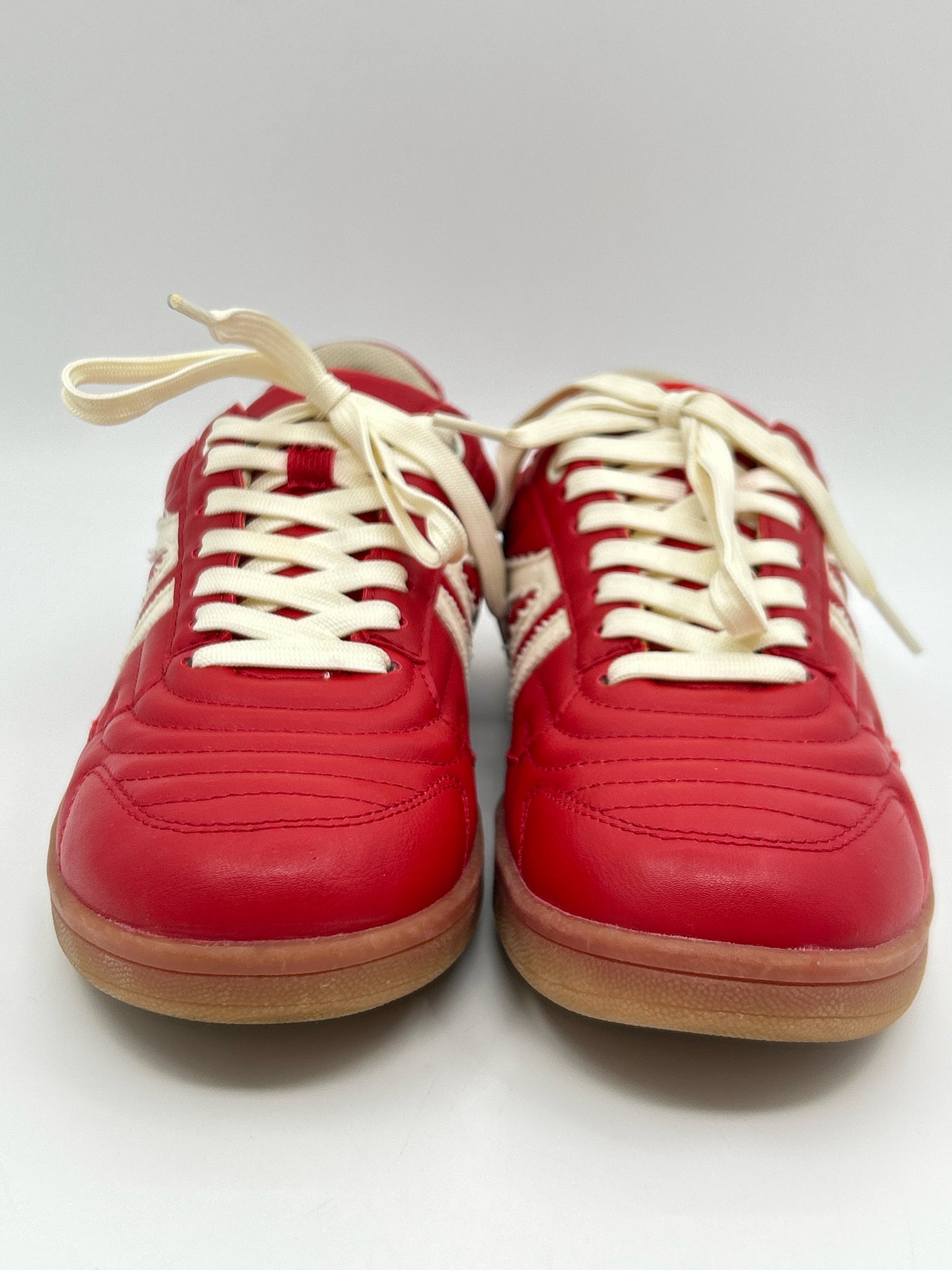 STEVE MADDEN Size 7.5M Red Women Sneakers