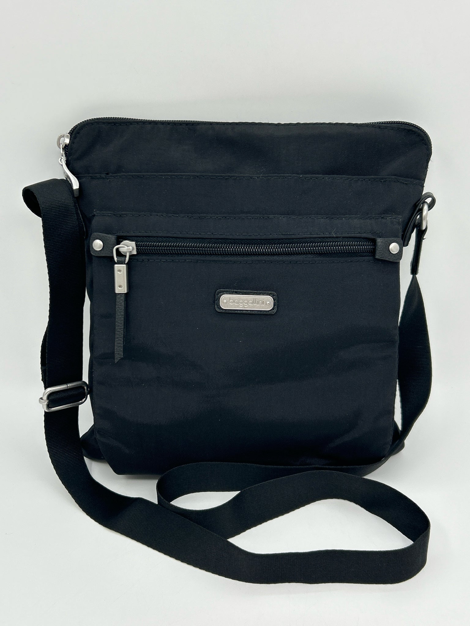 BAGGALLINI Black Women Purse