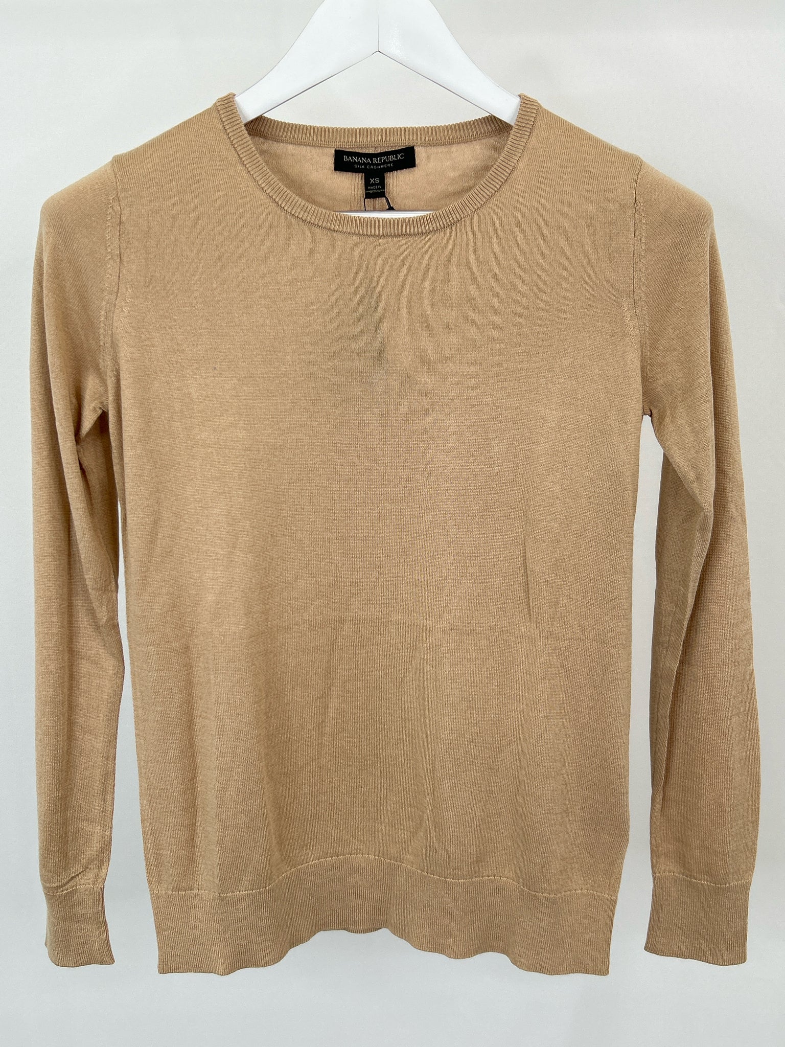 BANANA REPUBLIC NWT Size XS Camel Women Sweater