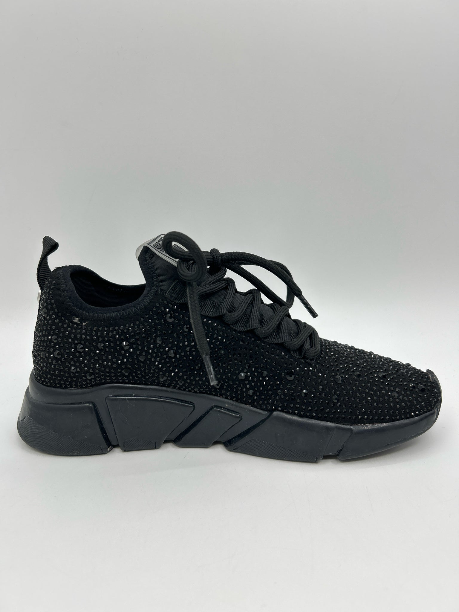 STEVE MADDEN Size 7.5M Black Women Sneakers