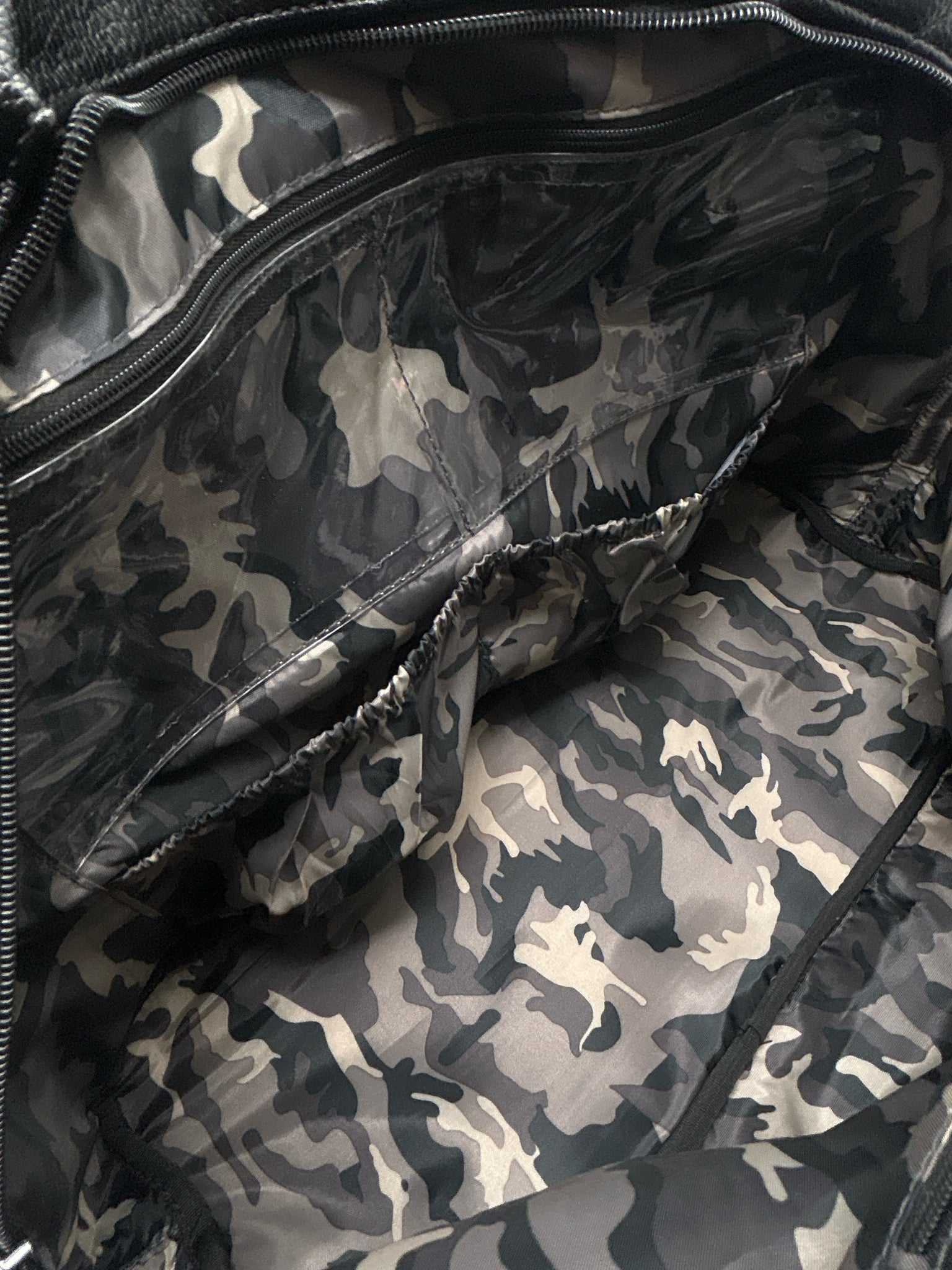 LUG Black Women Tote