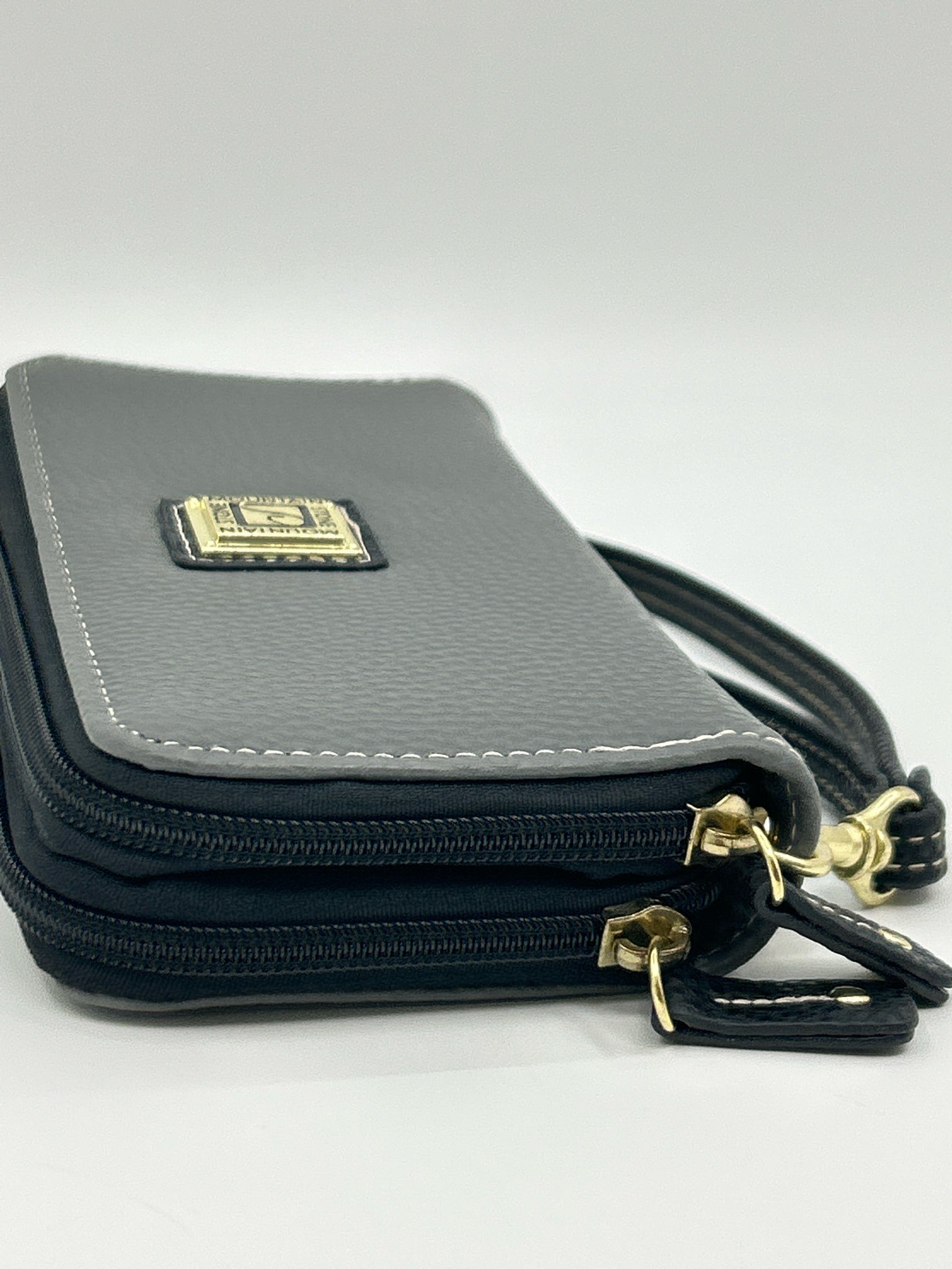 STONE MOUNTAIN Gray Women Wristlet