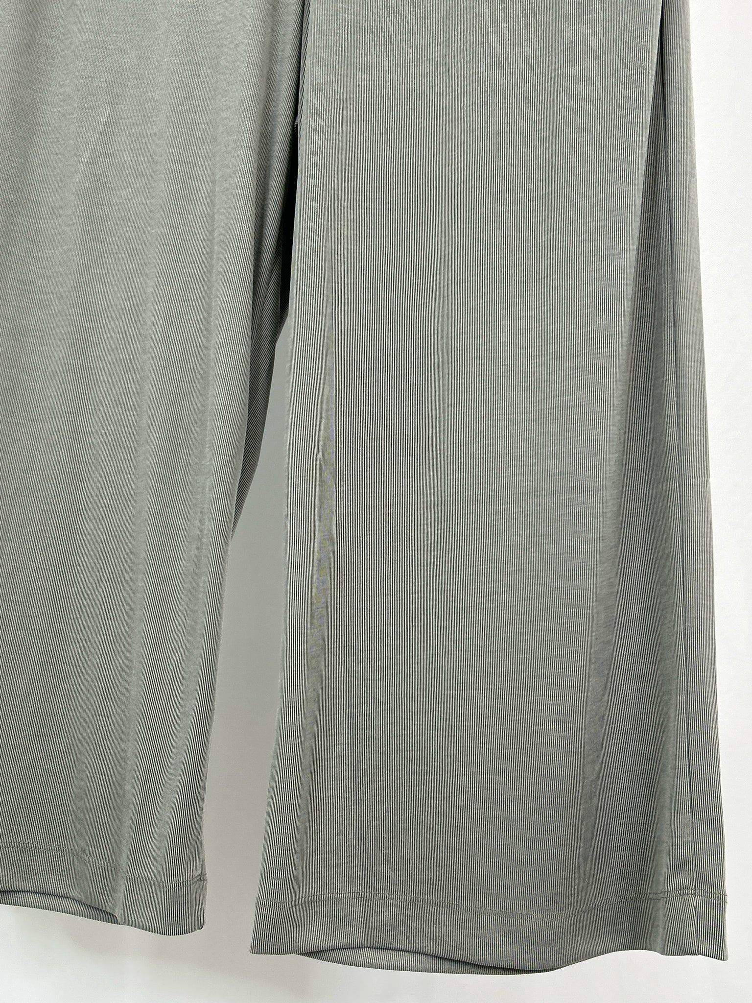 ALEMBIKA Size 16/18 Grey Women Pants