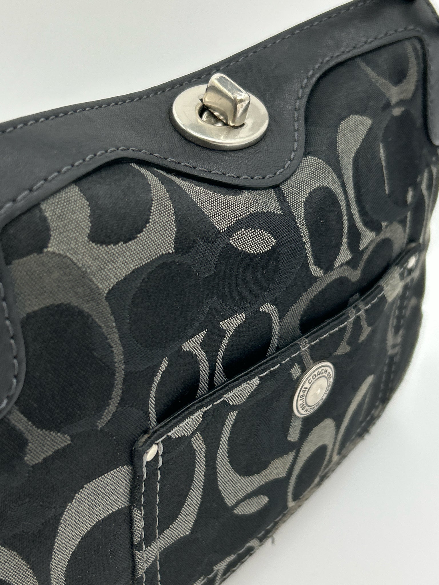 COACH Black Print Women Purse
