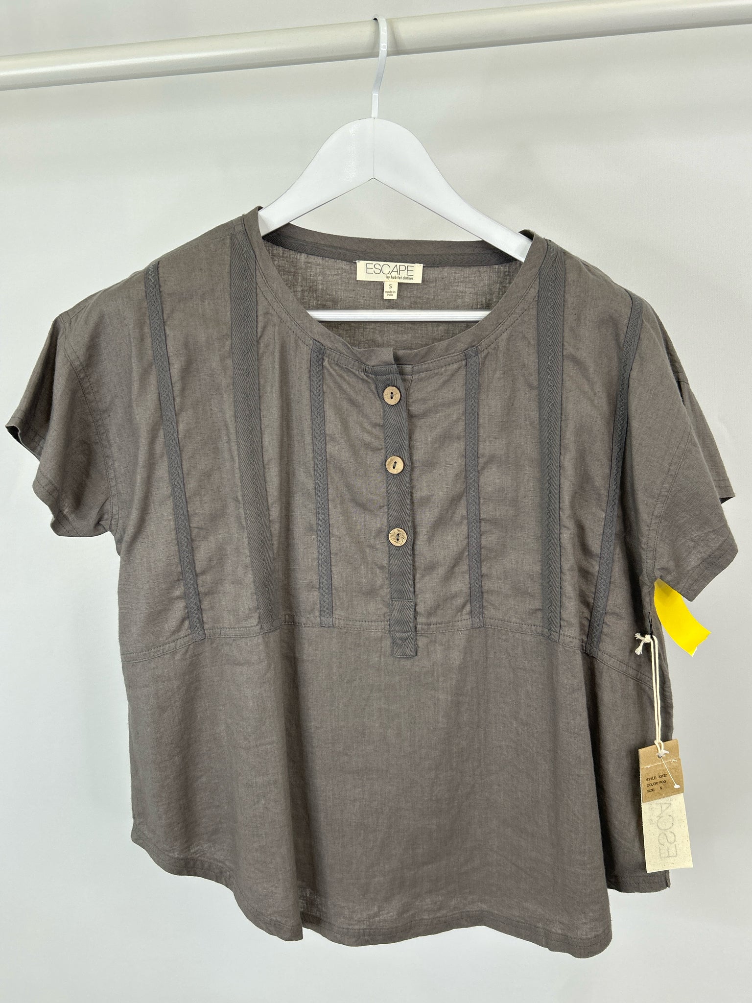 Escape by Habitat Clothes Size S Gray Women Top