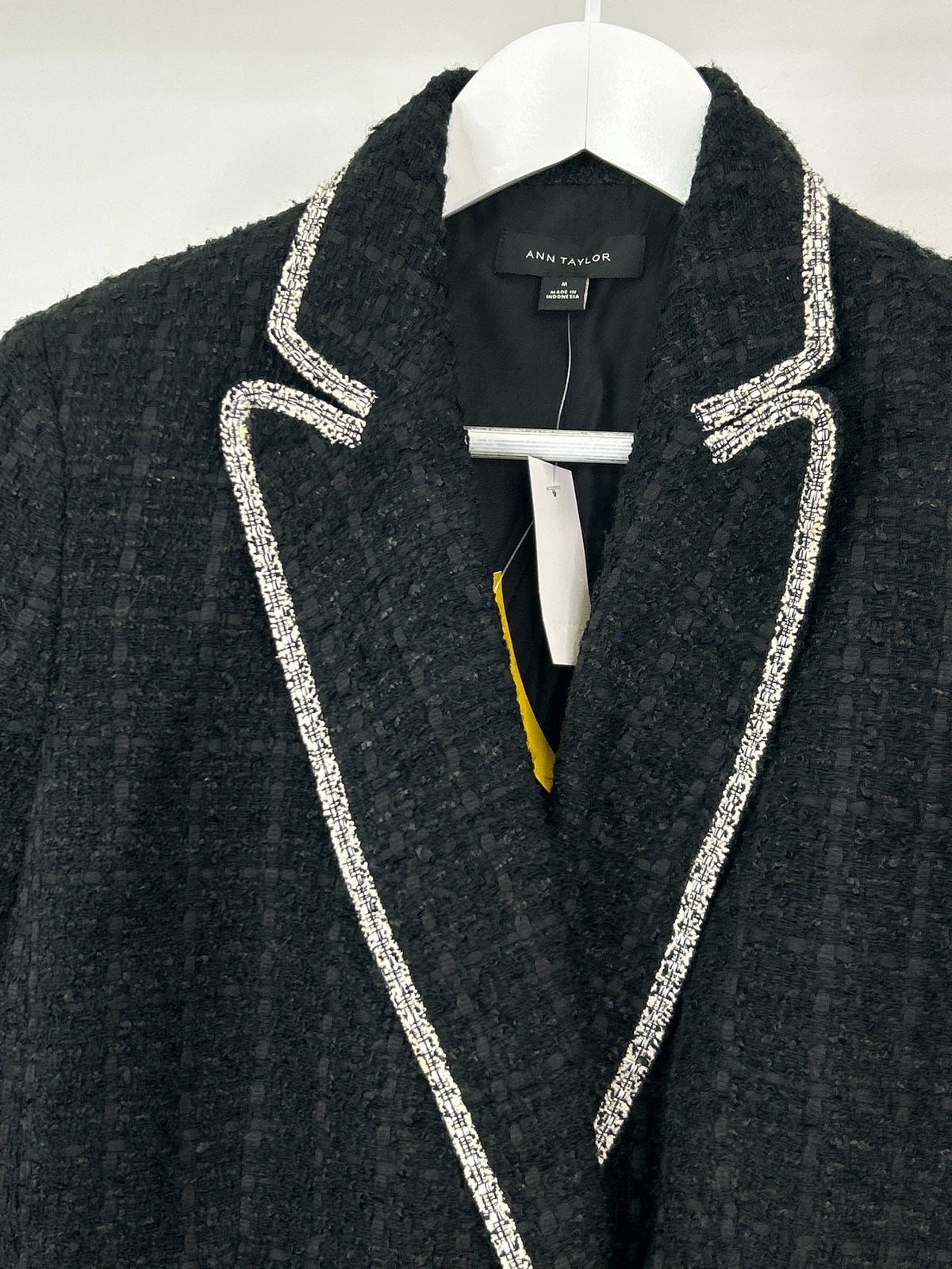 ANN TAYLOR Size M Black and White Women Blazer