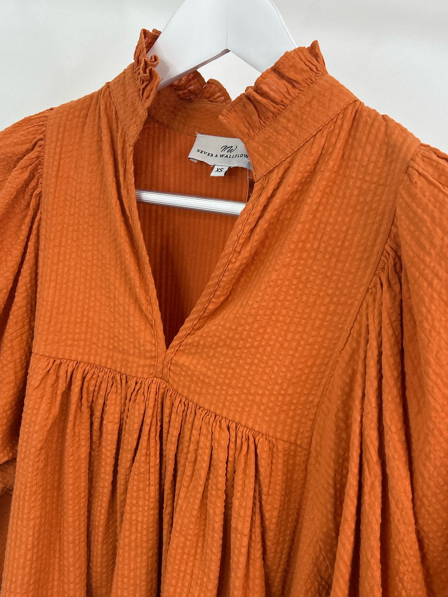 Never a Wallflower Size XS Orange Women Top