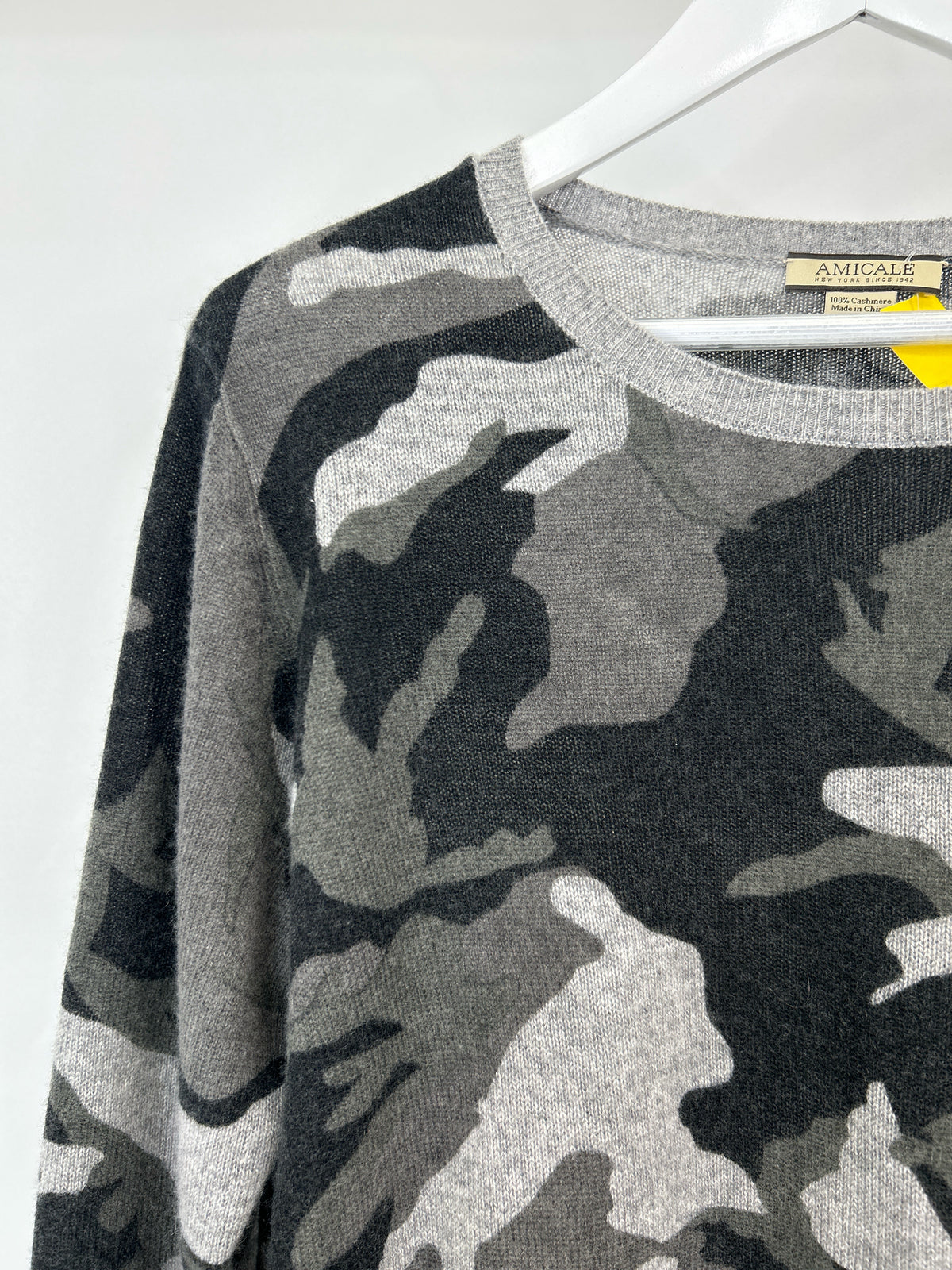 AMICHI COLLECTION Size L Grey Camo Women Sweater