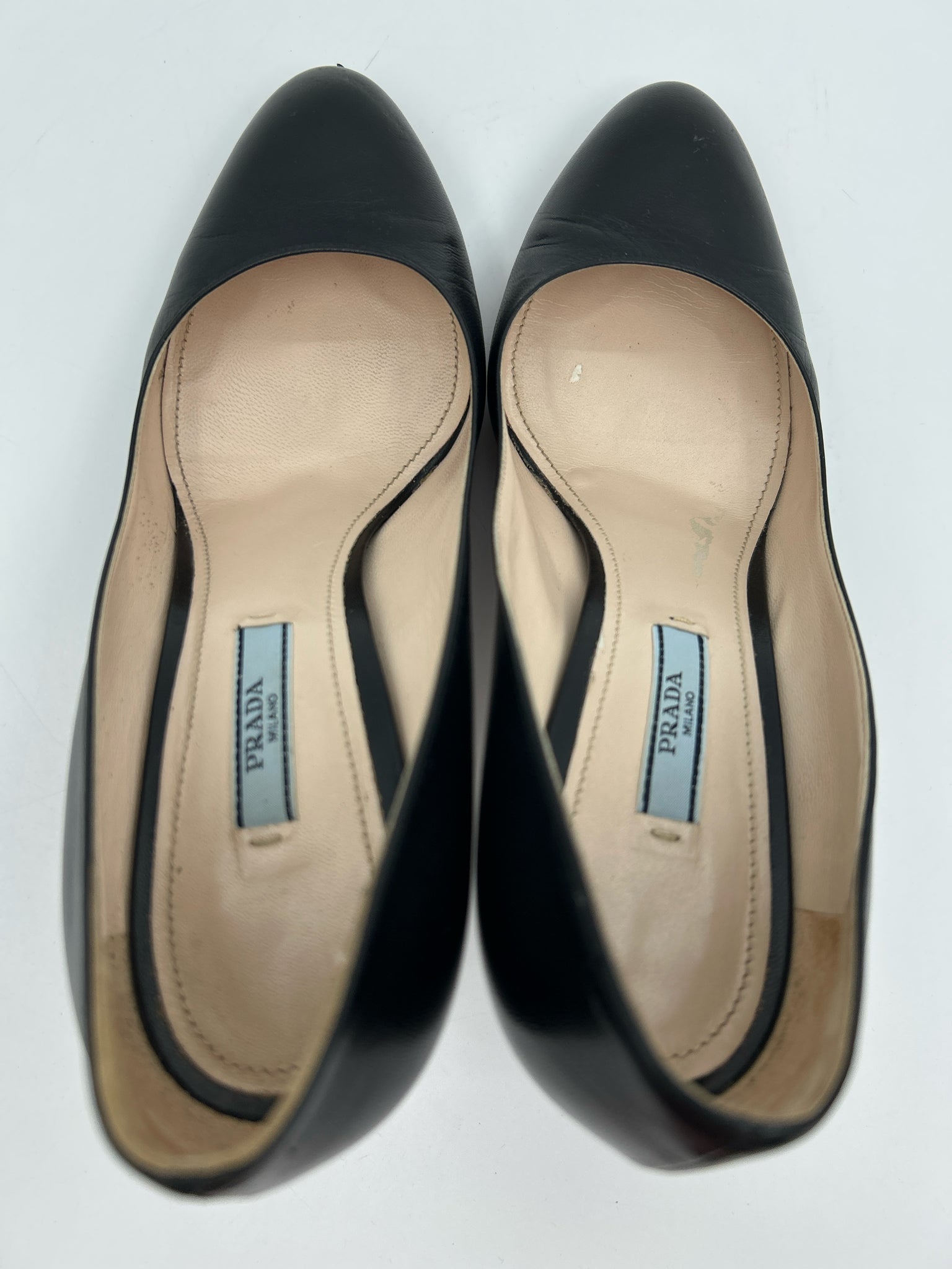 PRADA Size 39/8 Black Women Pumps