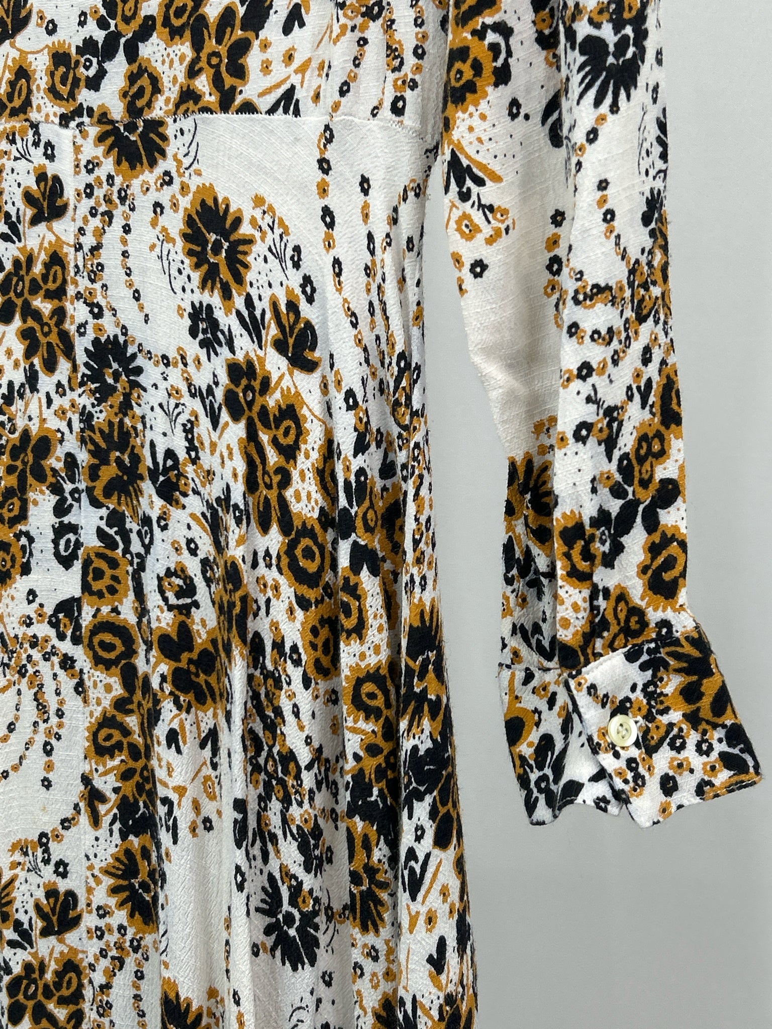 FREE PEOPLE Size 6 gold print Women Dress