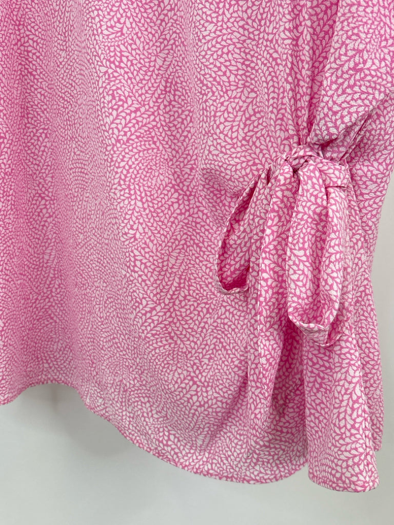 MICHAEL MICHAEL KORS Size 3X PINK AND WHITE Women's Top