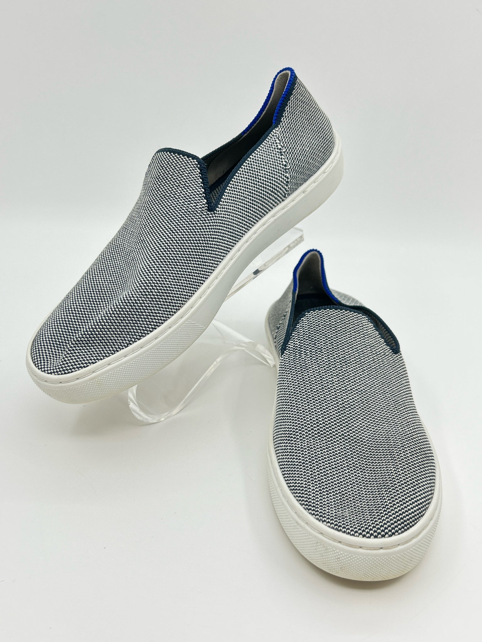 ROTHY'S Size 6.5W NAVY AND WHITE Women Sneakers