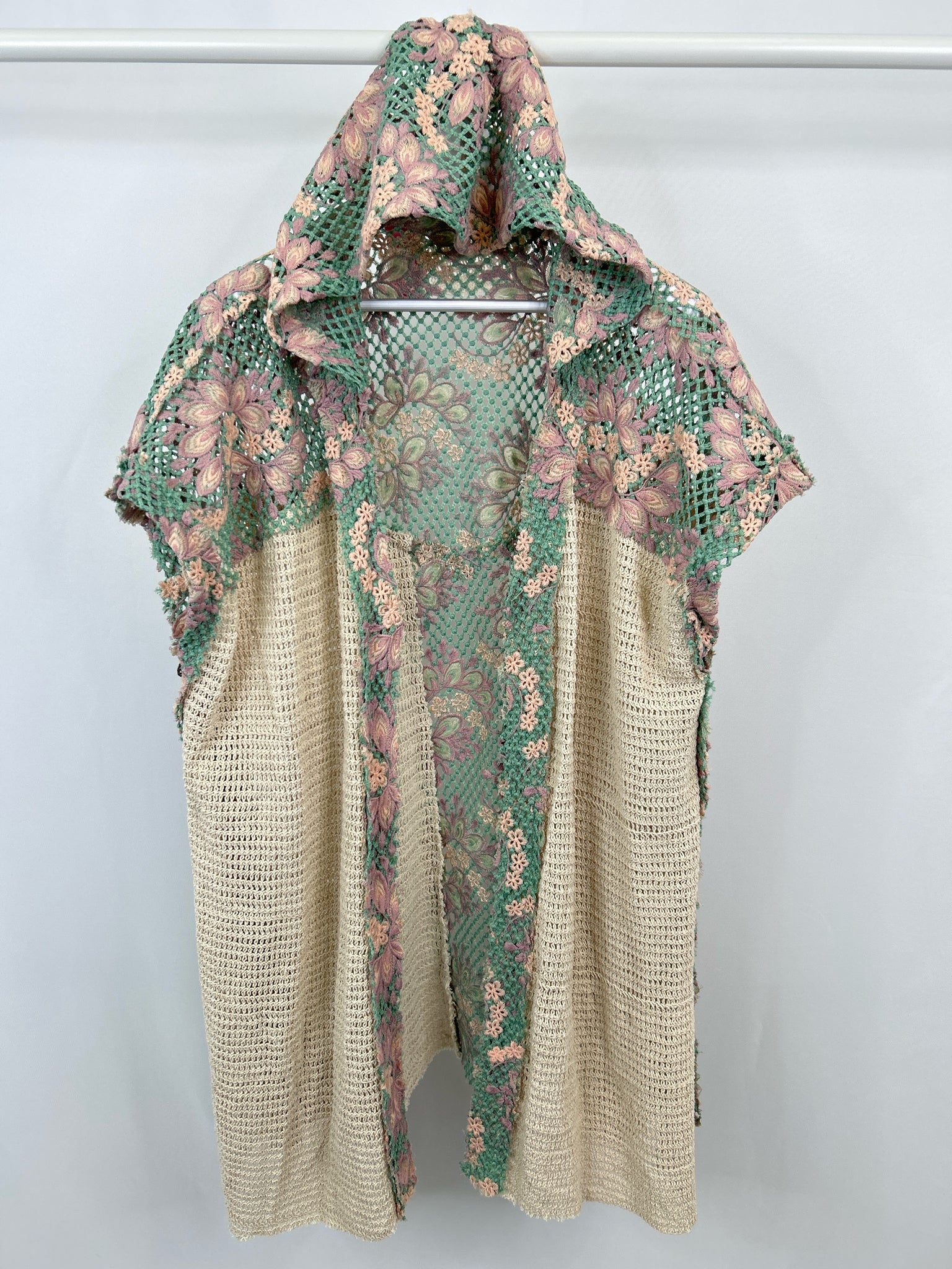 One24 Boutique Size One Size Cream Women Cardigan