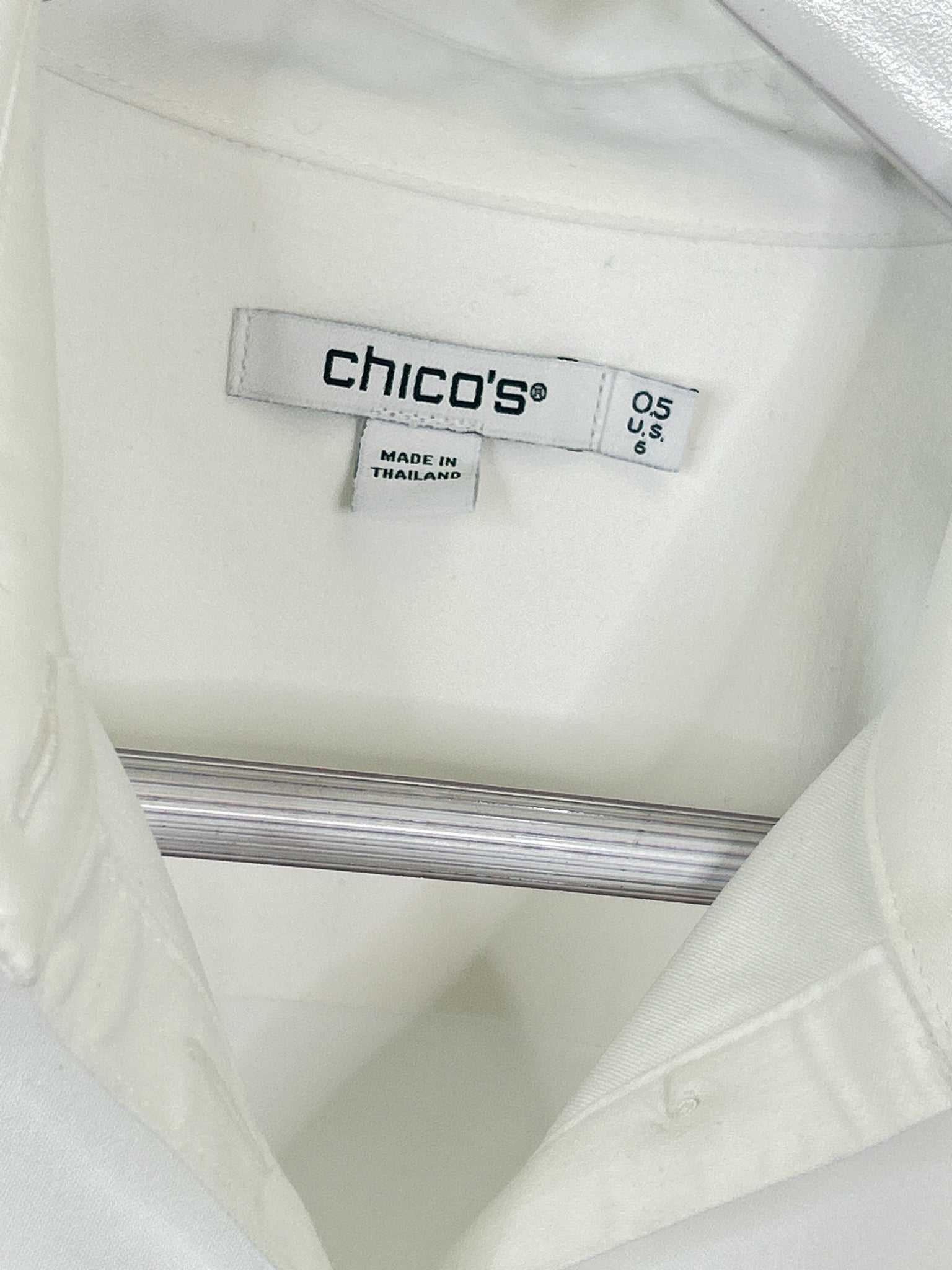 CHICO'S Size 6 White Women Shirt NWT