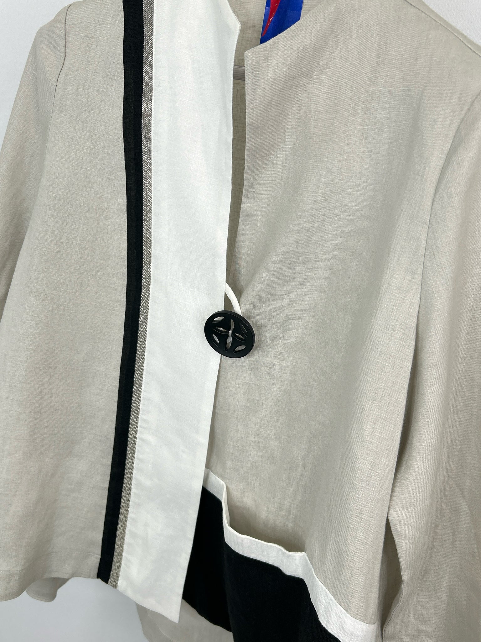 IC BY CONNIE K Size L BEIGE AND BLACK Women Jacket