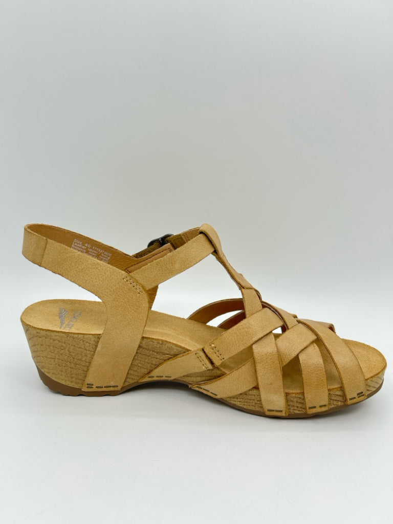 DANSKO EU Size 40 Tan Tinley Women's Sandal NIB