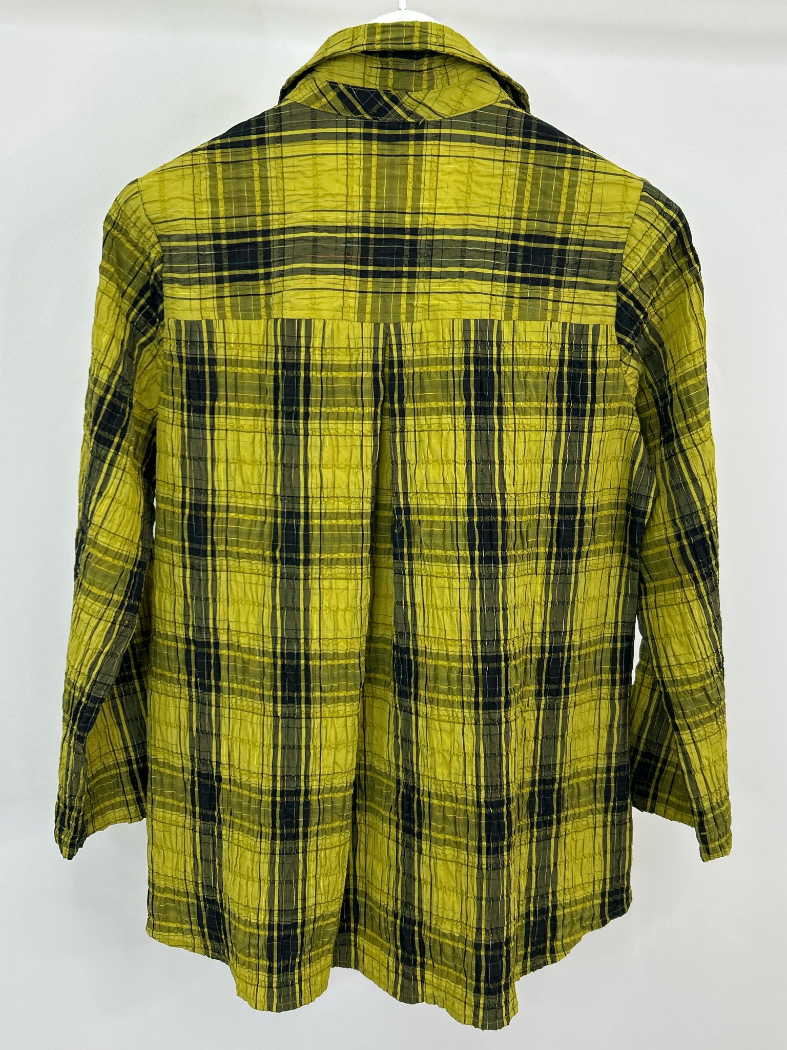 HABITAT Size S Green and Black Women Shirt NWT