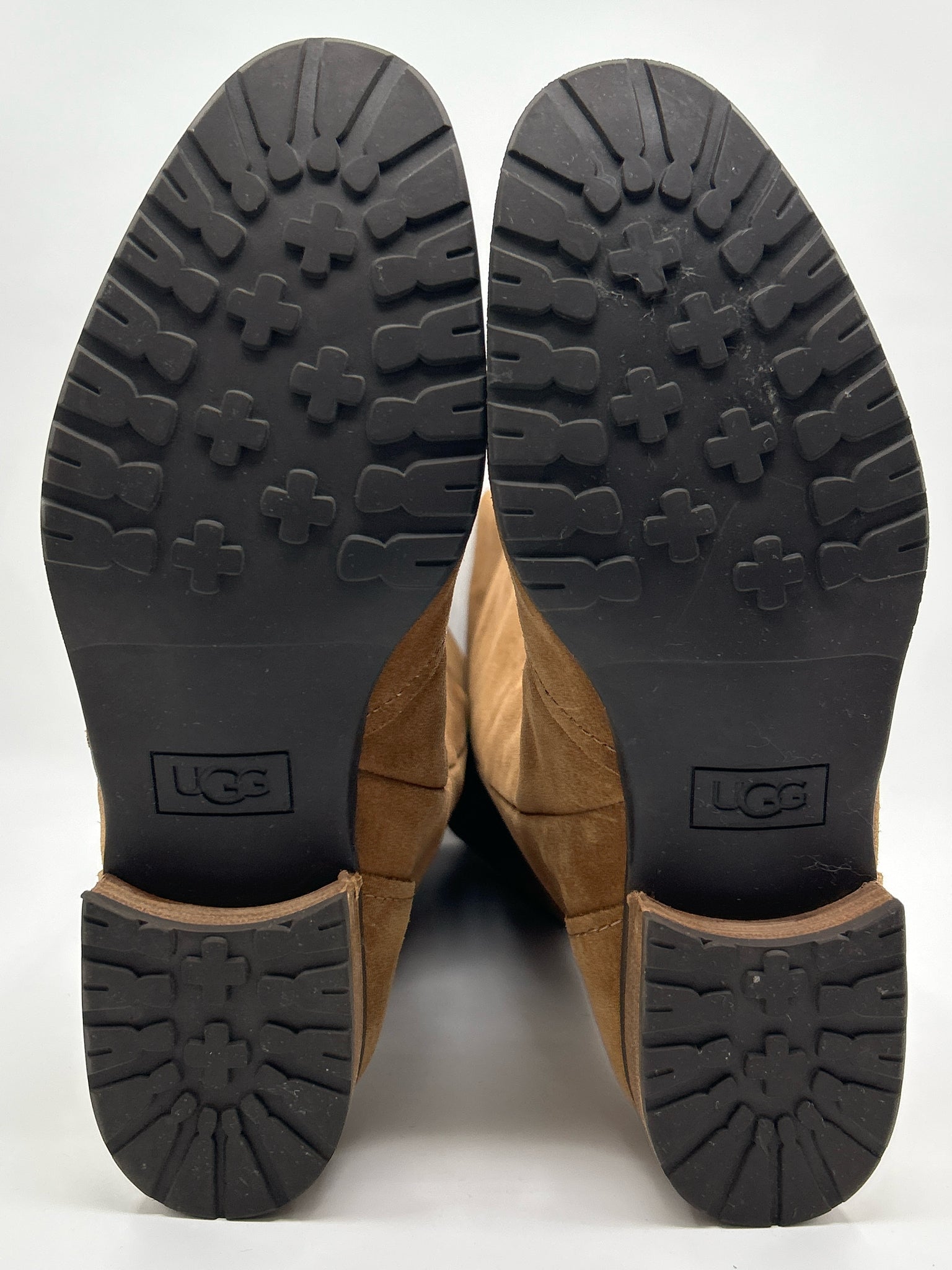 UGG Size 9 CHESTNUT Women Boots