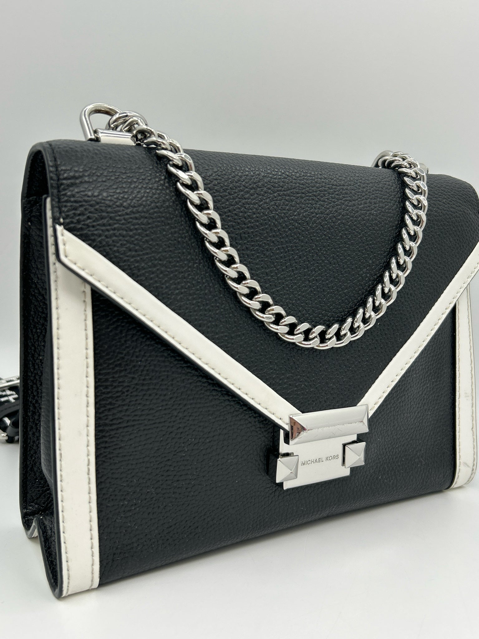 MICHAEL MICHAEL KORS Black and White Women Purse