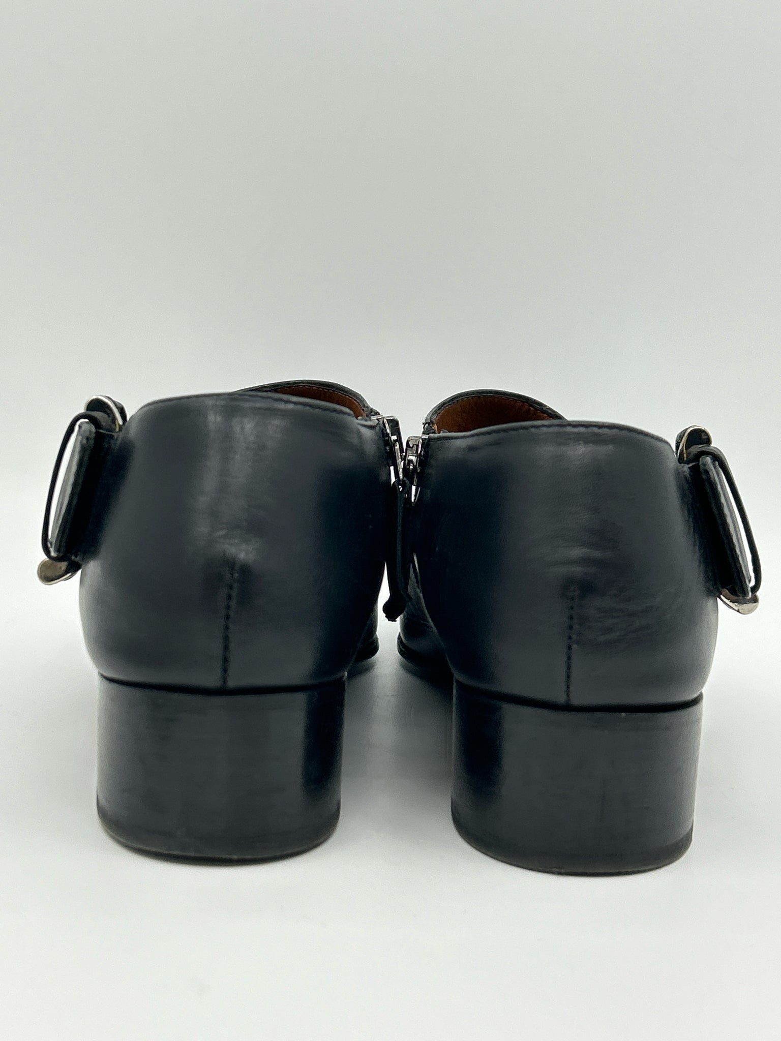 AQUATALIA Size 10 Black Women Booties