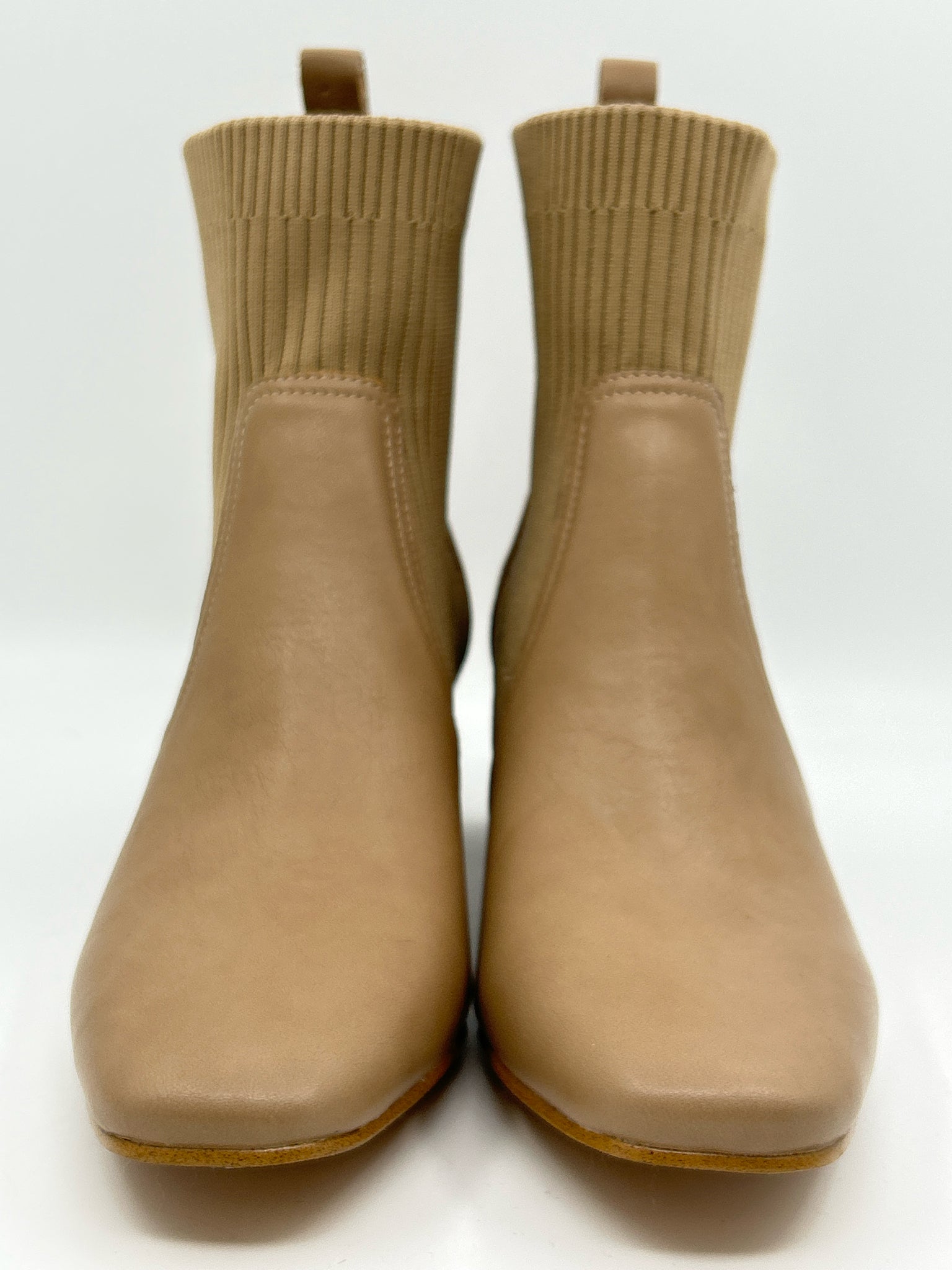 OASIS SOCIETY Size 8.5 Taupe Women Booties