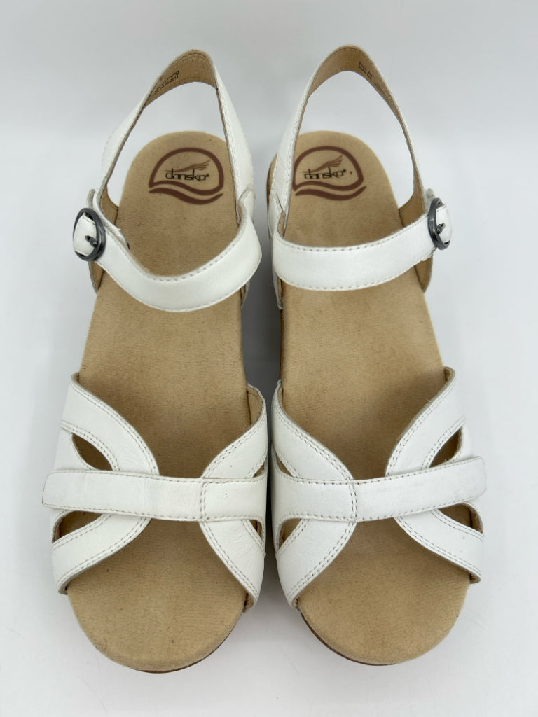 DANSKO Size 40 White Women's Sandal
