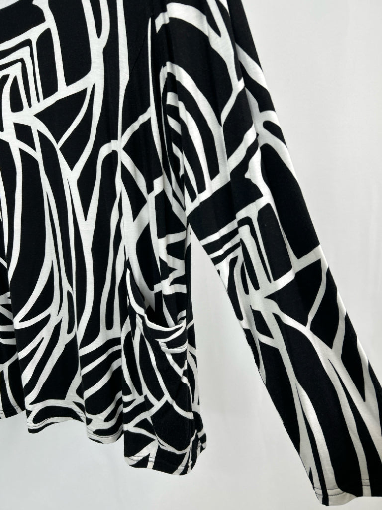 ETHYL Women Size M Black and White Tunic