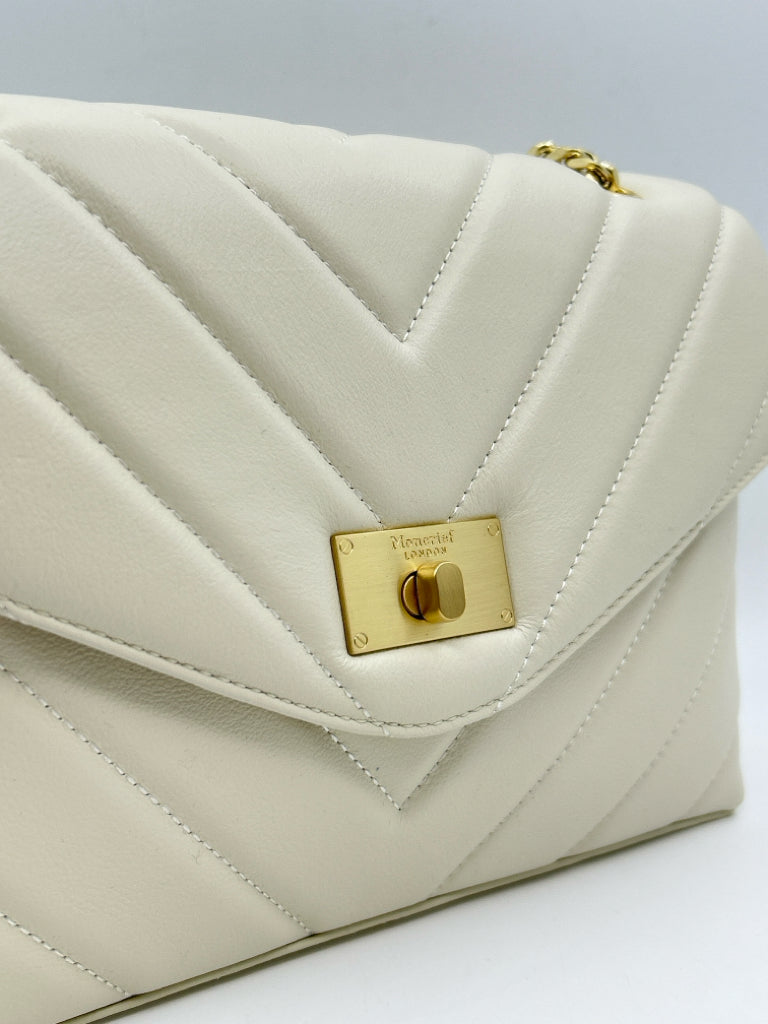 Moncrief London NWT Ivory Purse