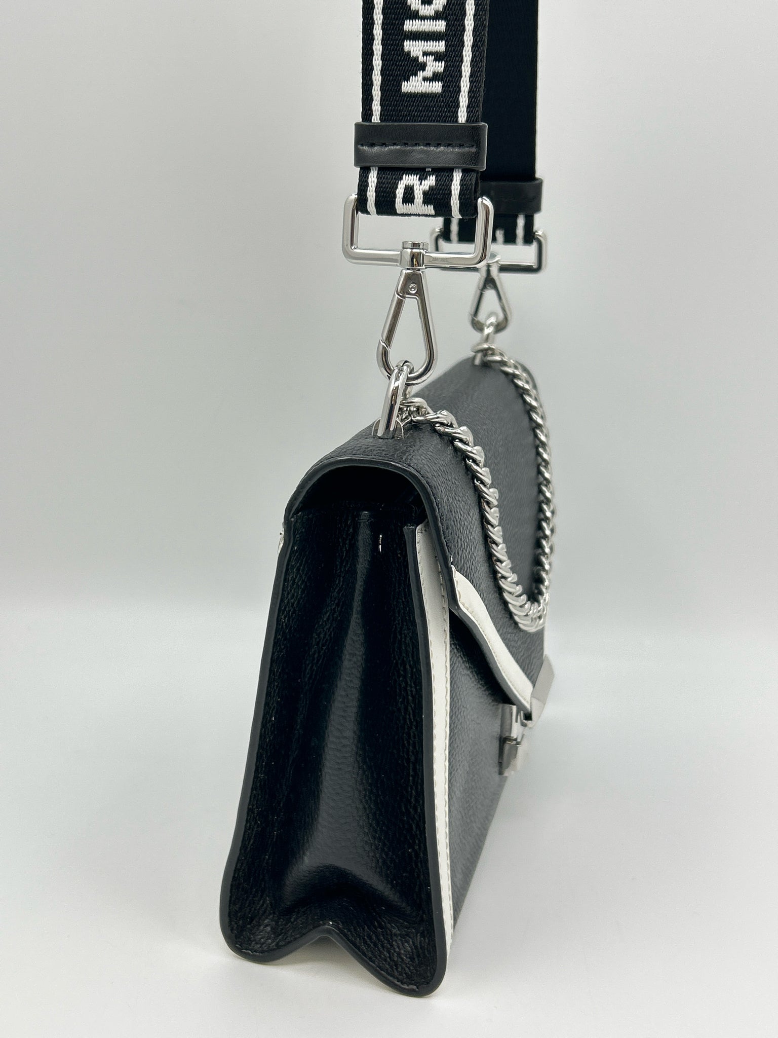 MICHAEL MICHAEL KORS Black and White Women Purse