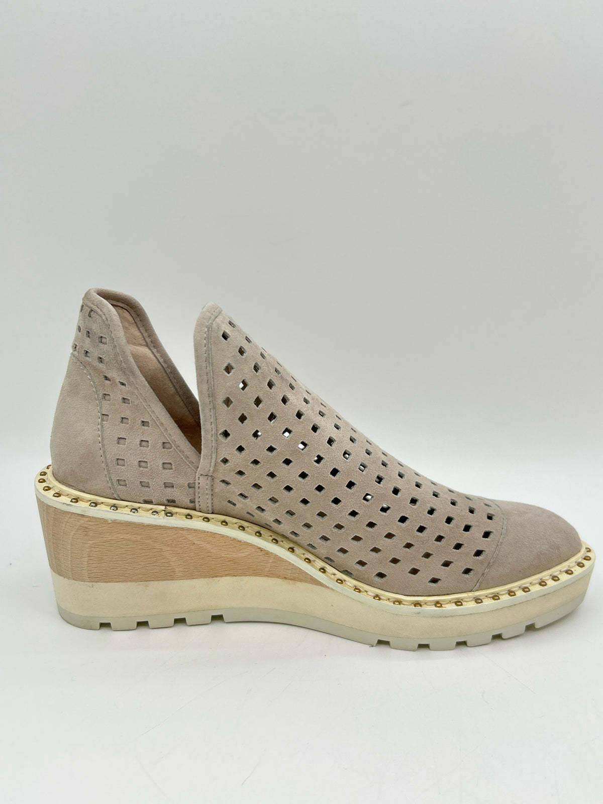 CECELIA Size 6M Taupe Women Booties