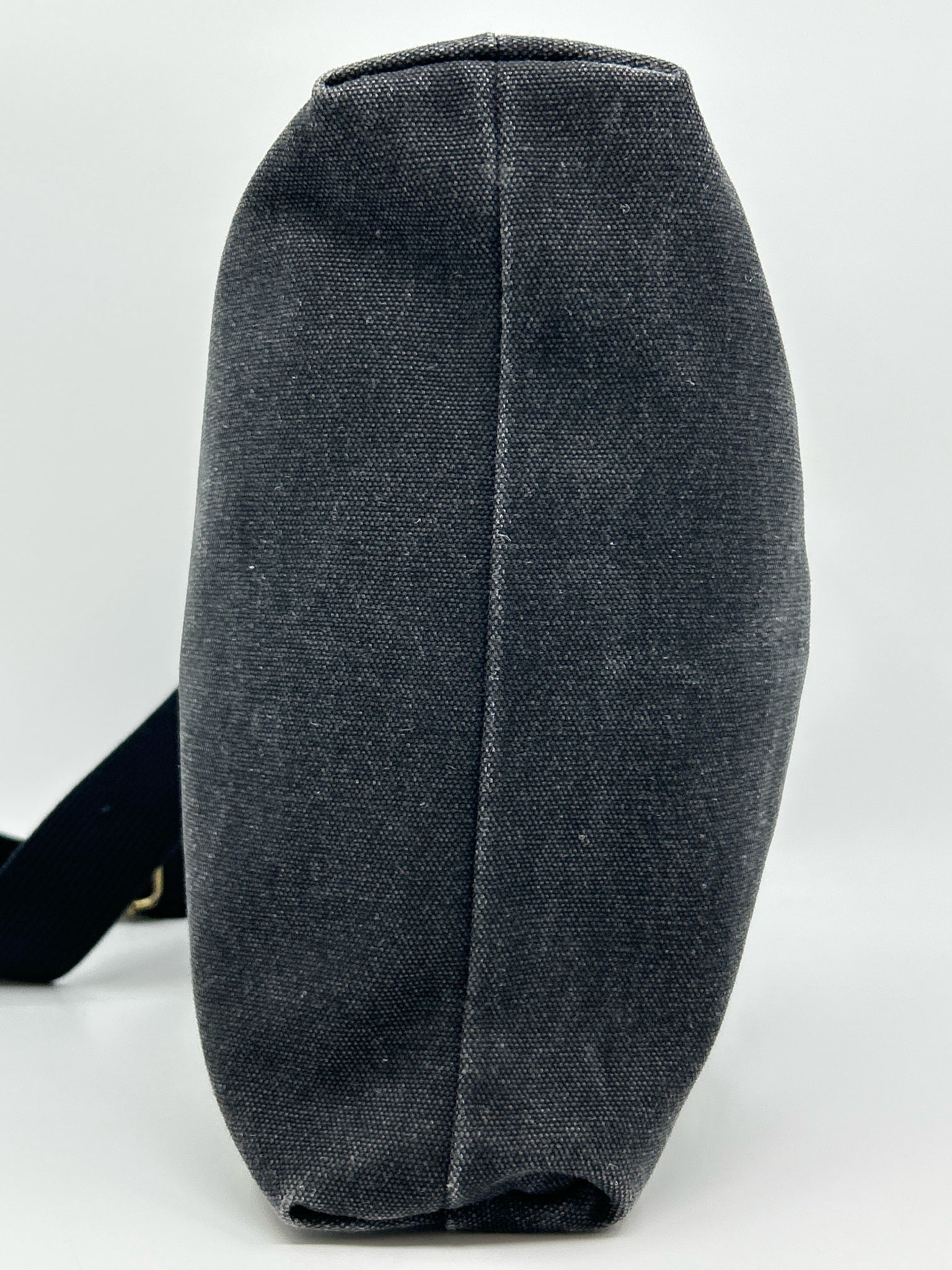 FEED DARK GREY Women Tote